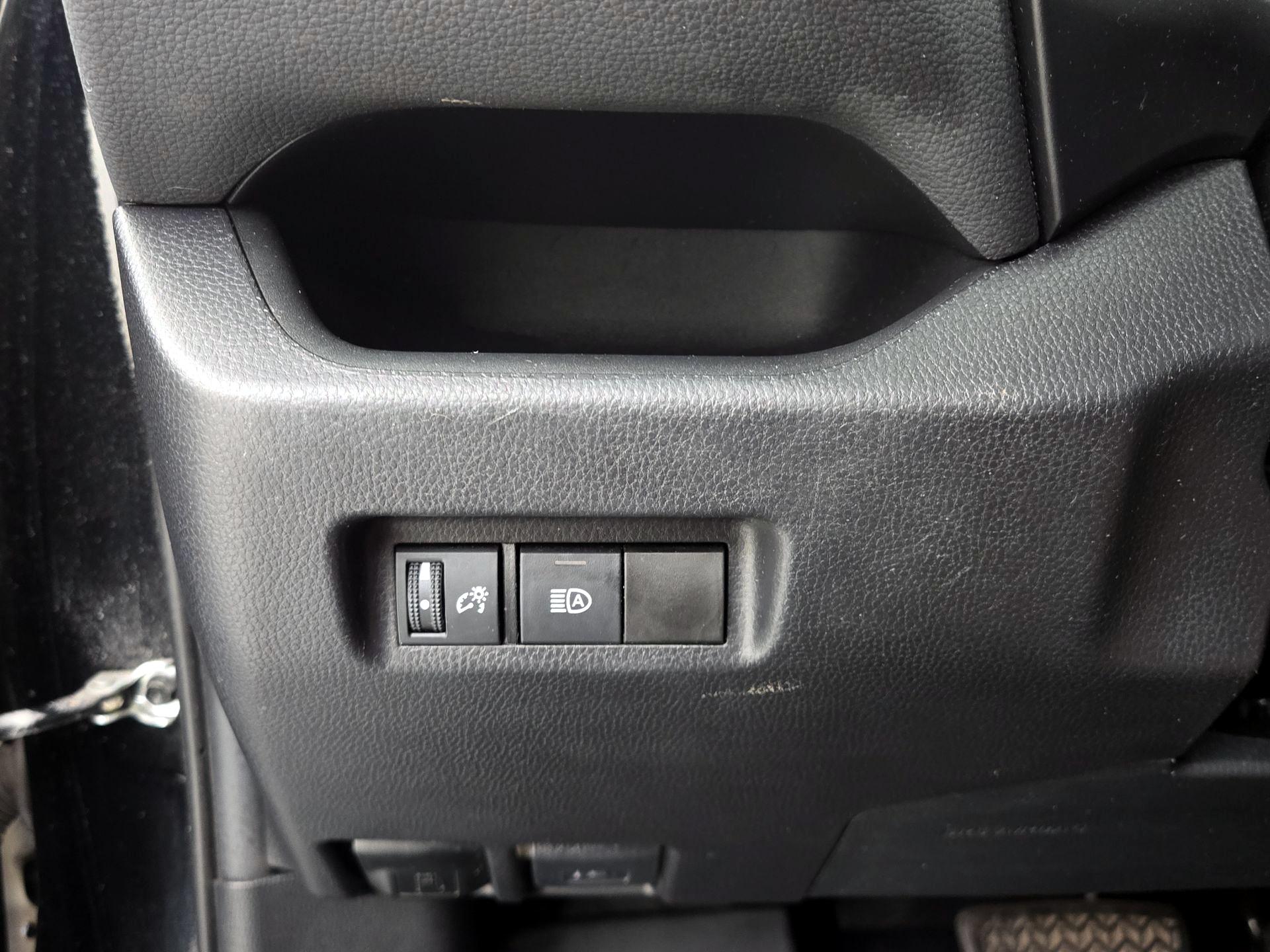 Thumbnail: 2021 Toyota RAV4 - 13