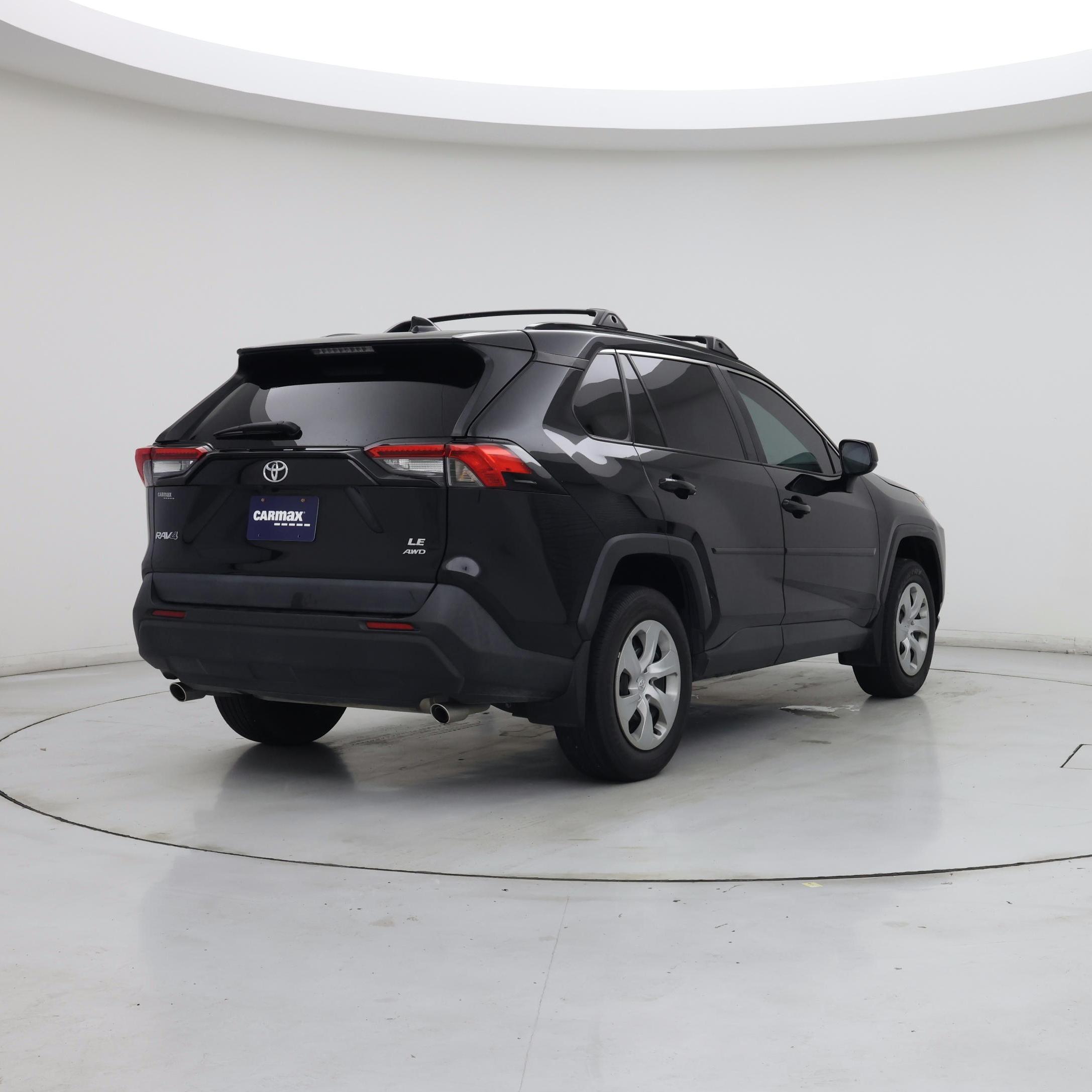 Thumbnail: 2021 Toyota RAV4 - 8