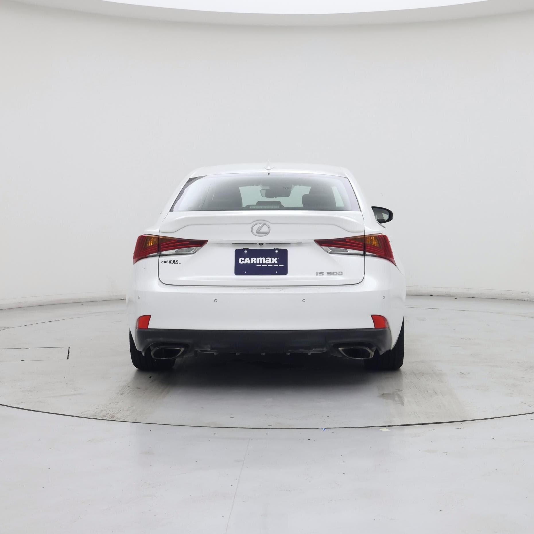 Thumbnail: 2019 Lexus IS - 6