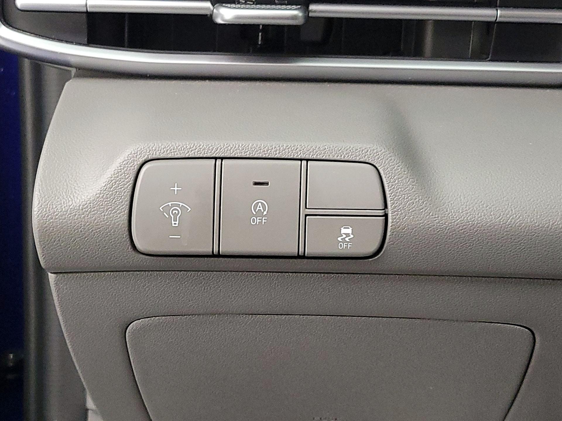 Thumbnail: 2024 Hyundai Elantra - 13