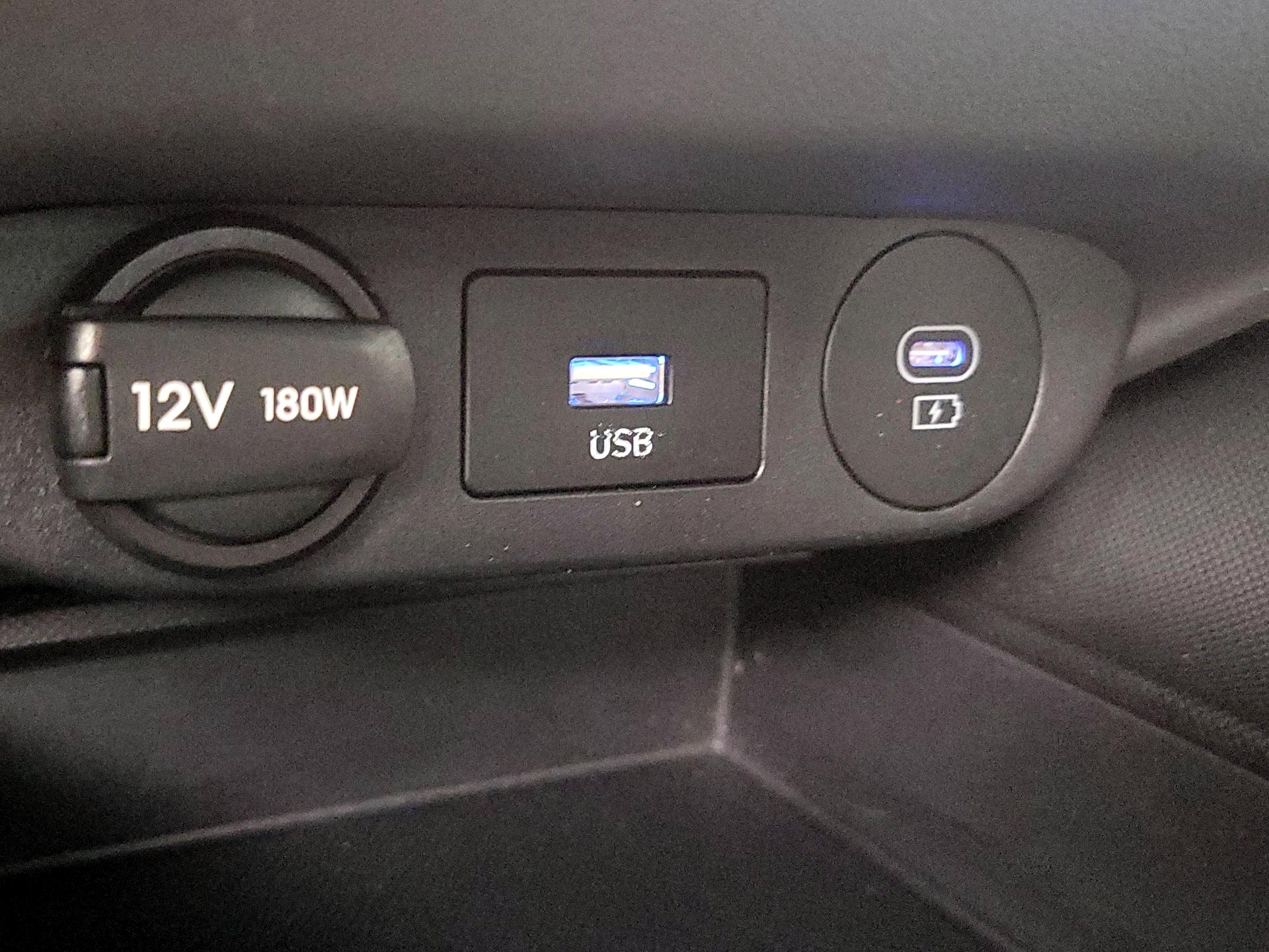 Thumbnail: 2024 Hyundai Elantra - 18