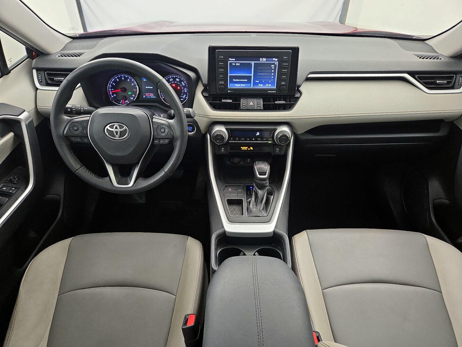 Thumbnail: 2020 Toyota RAV4 - 9