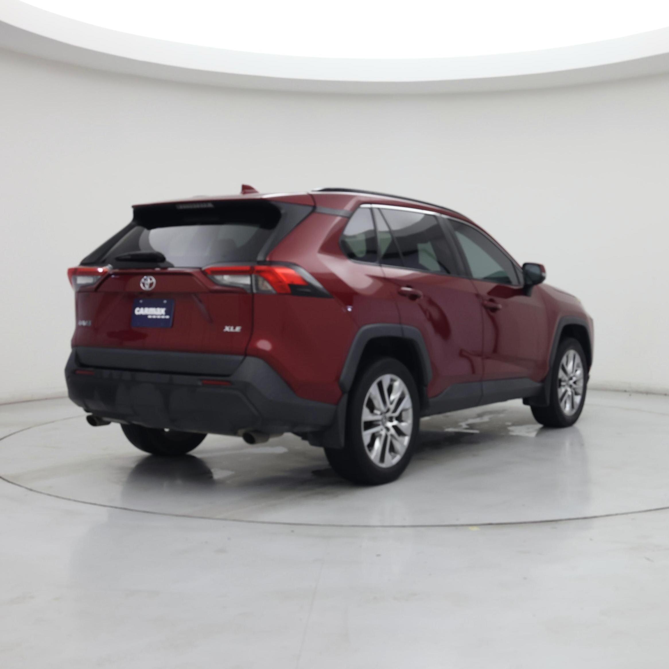 Thumbnail: 2020 Toyota RAV4 - 8