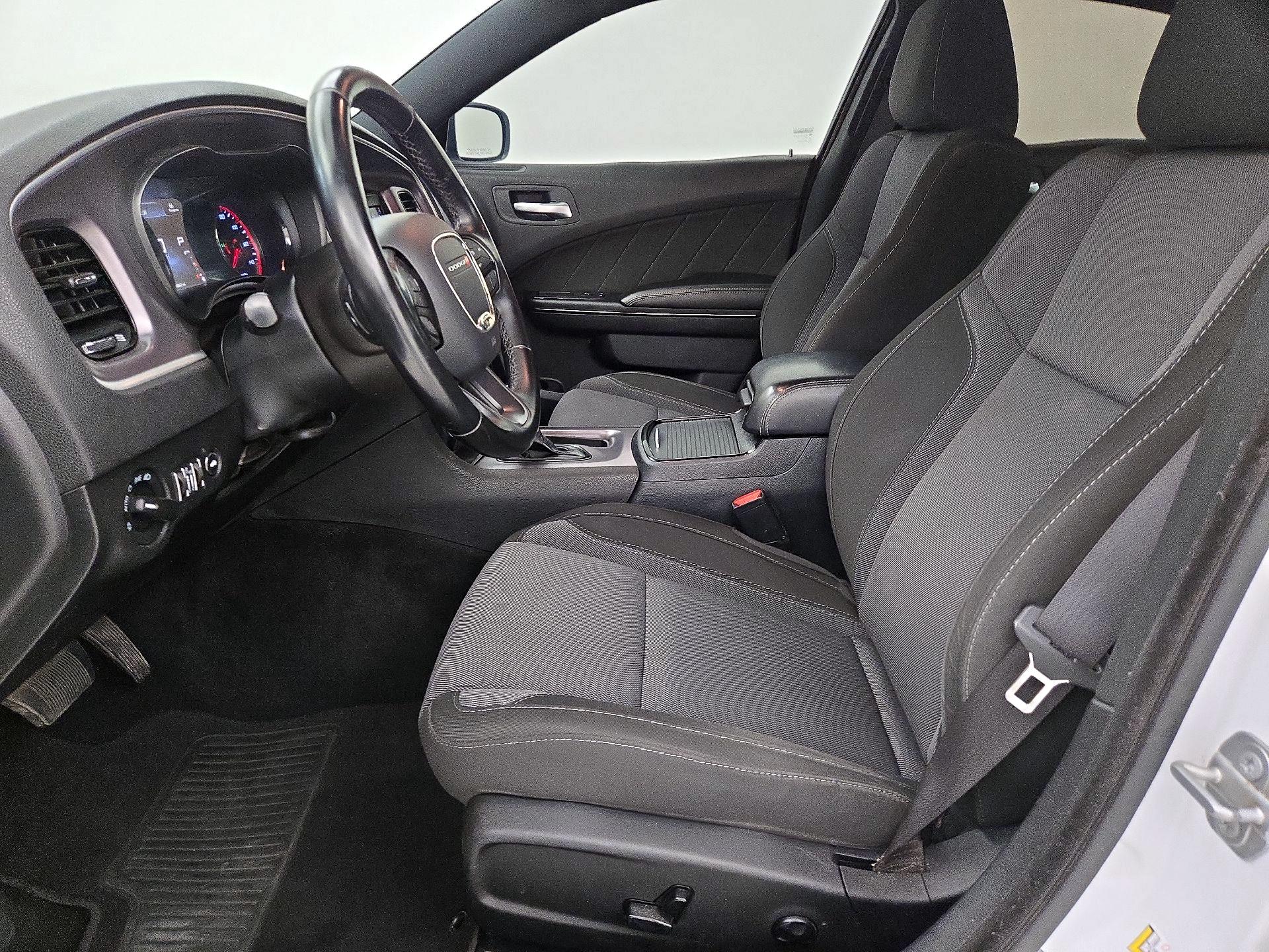 Thumbnail: 2020 Dodge Charger - 11