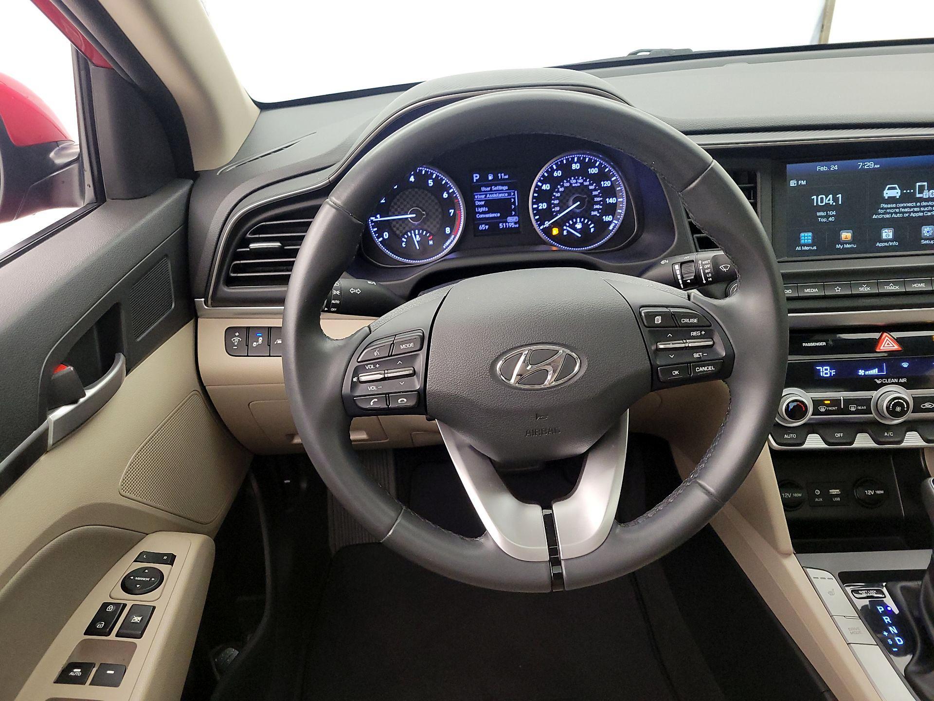 Thumbnail: 2019 Hyundai Elantra - 10