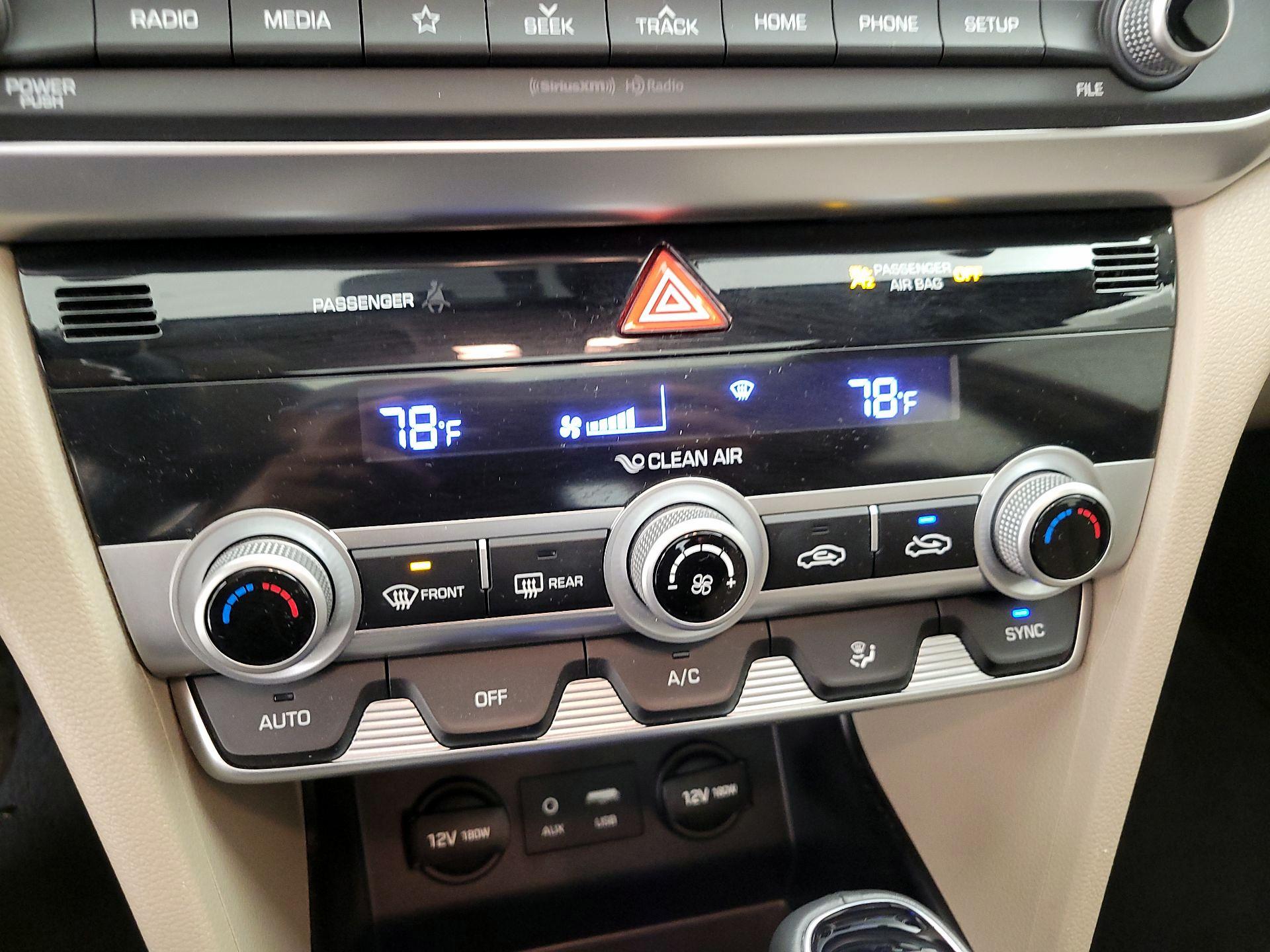 Thumbnail: 2019 Hyundai Elantra - 16