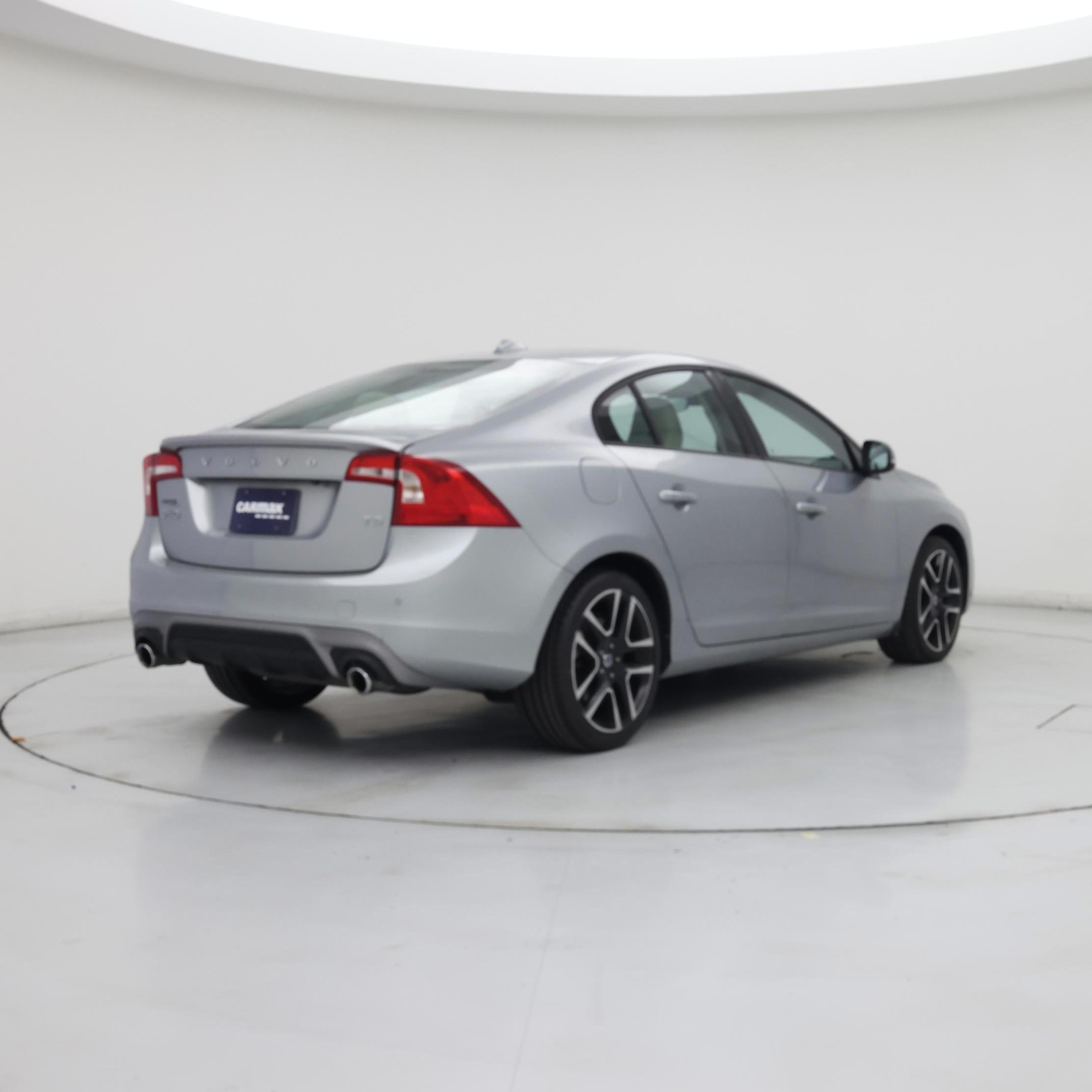 Thumbnail: 2018 Volvo S60 - 8