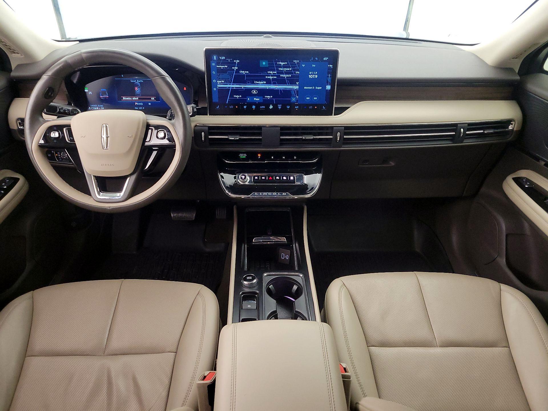 Thumbnail: 2023 Lincoln Corsair - 9