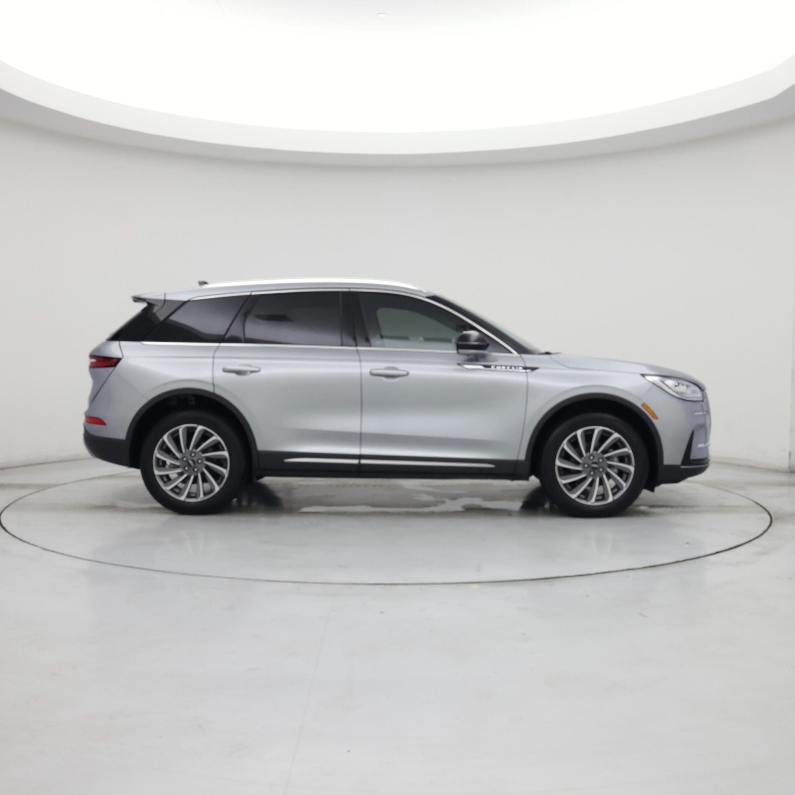 Thumbnail: 2023 Lincoln Corsair - 7