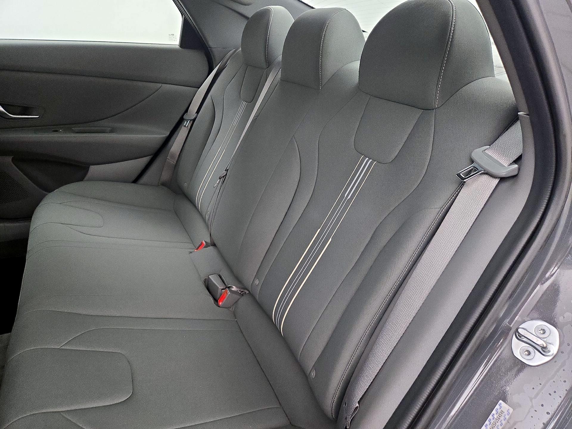 Thumbnail: 2023 Hyundai Elantra - 19