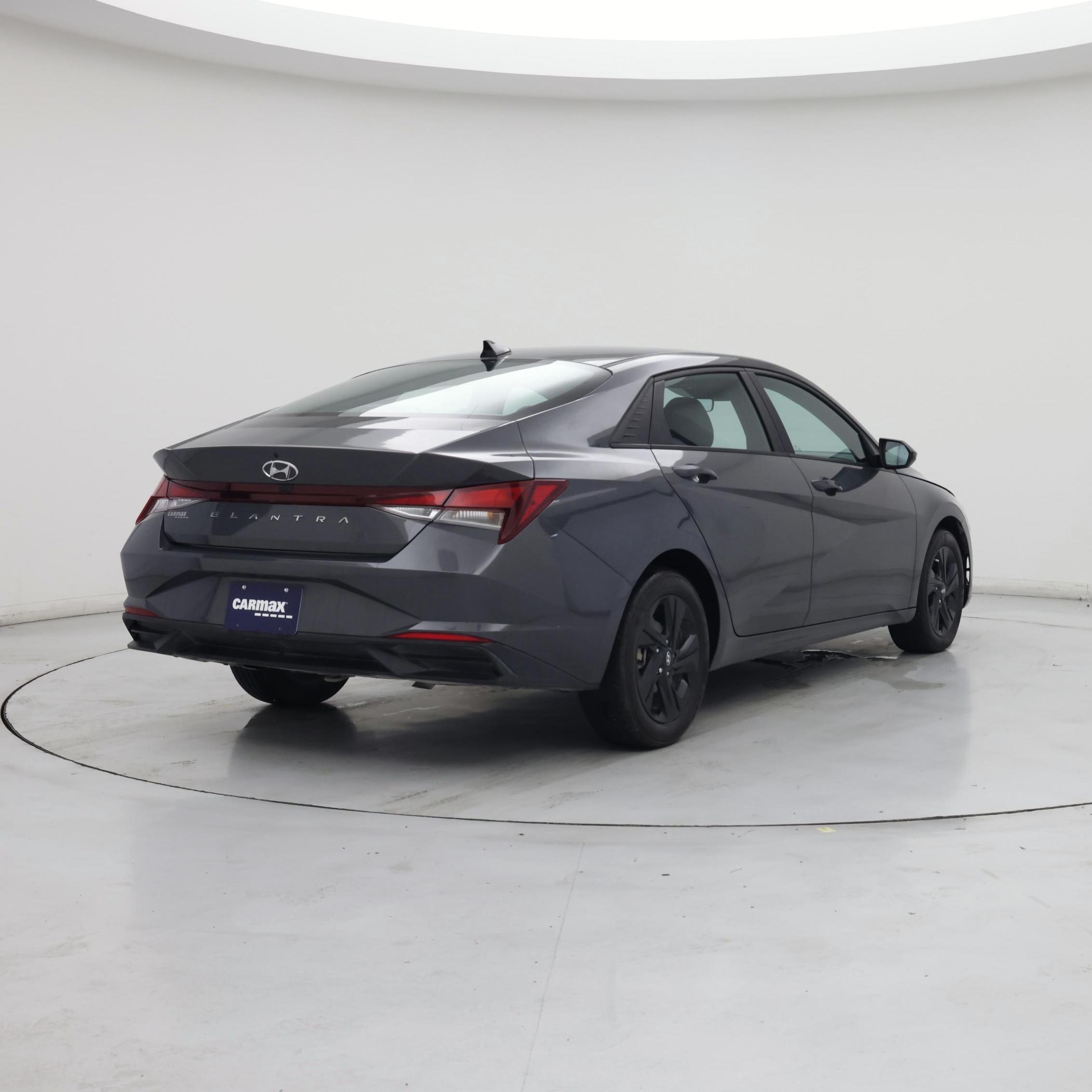 Thumbnail: 2023 Hyundai Elantra - 8