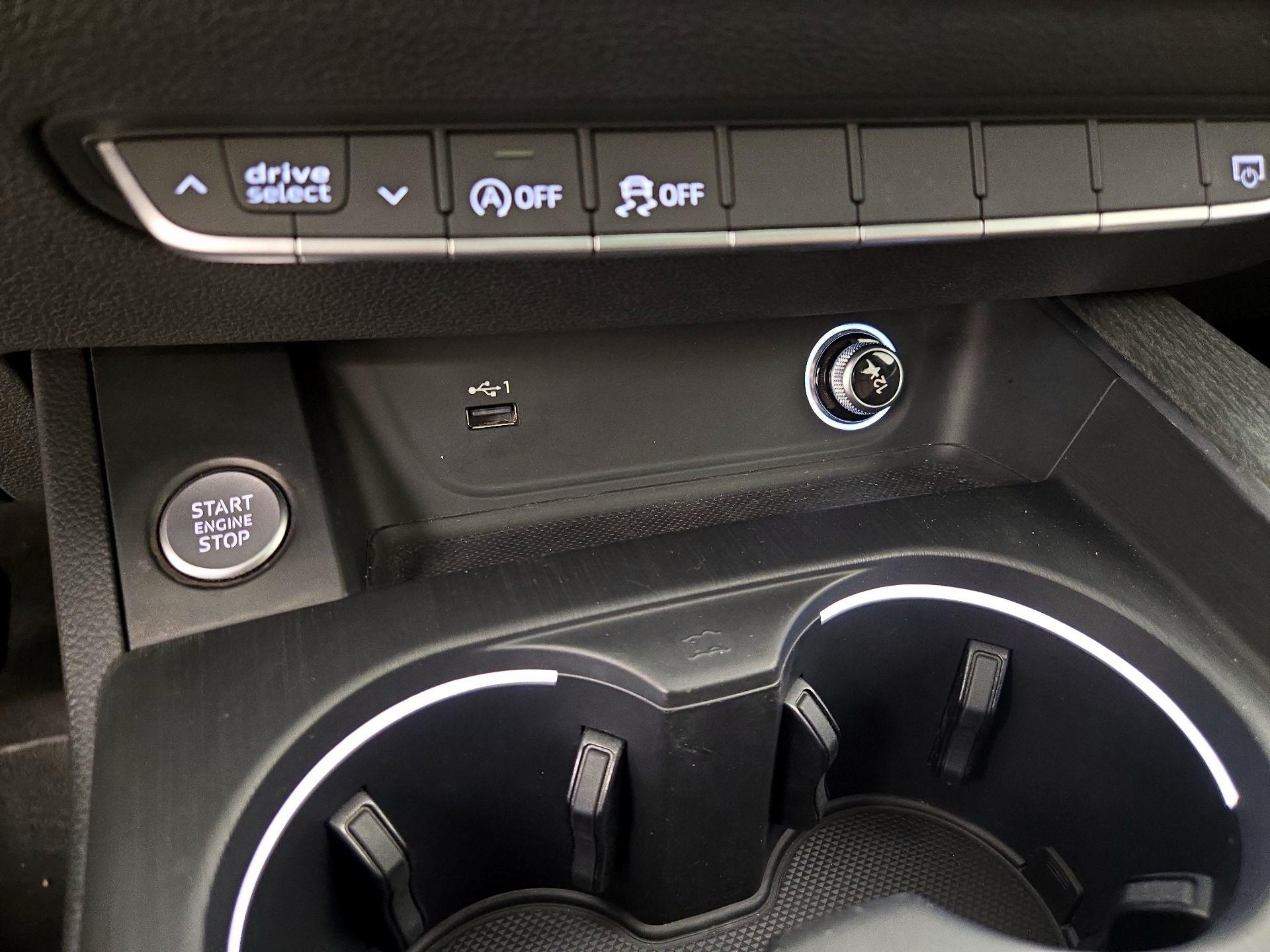 Thumbnail: 2018 Audi A4 - 19