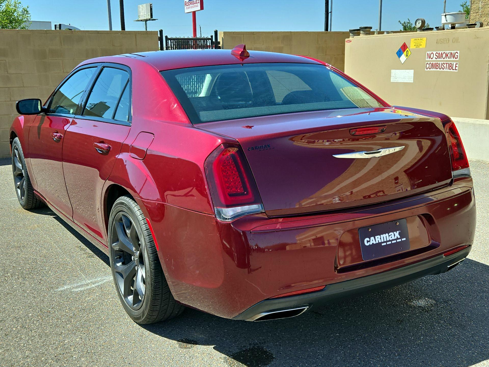 Thumbnail: 2020 Chrysler 300 - 7