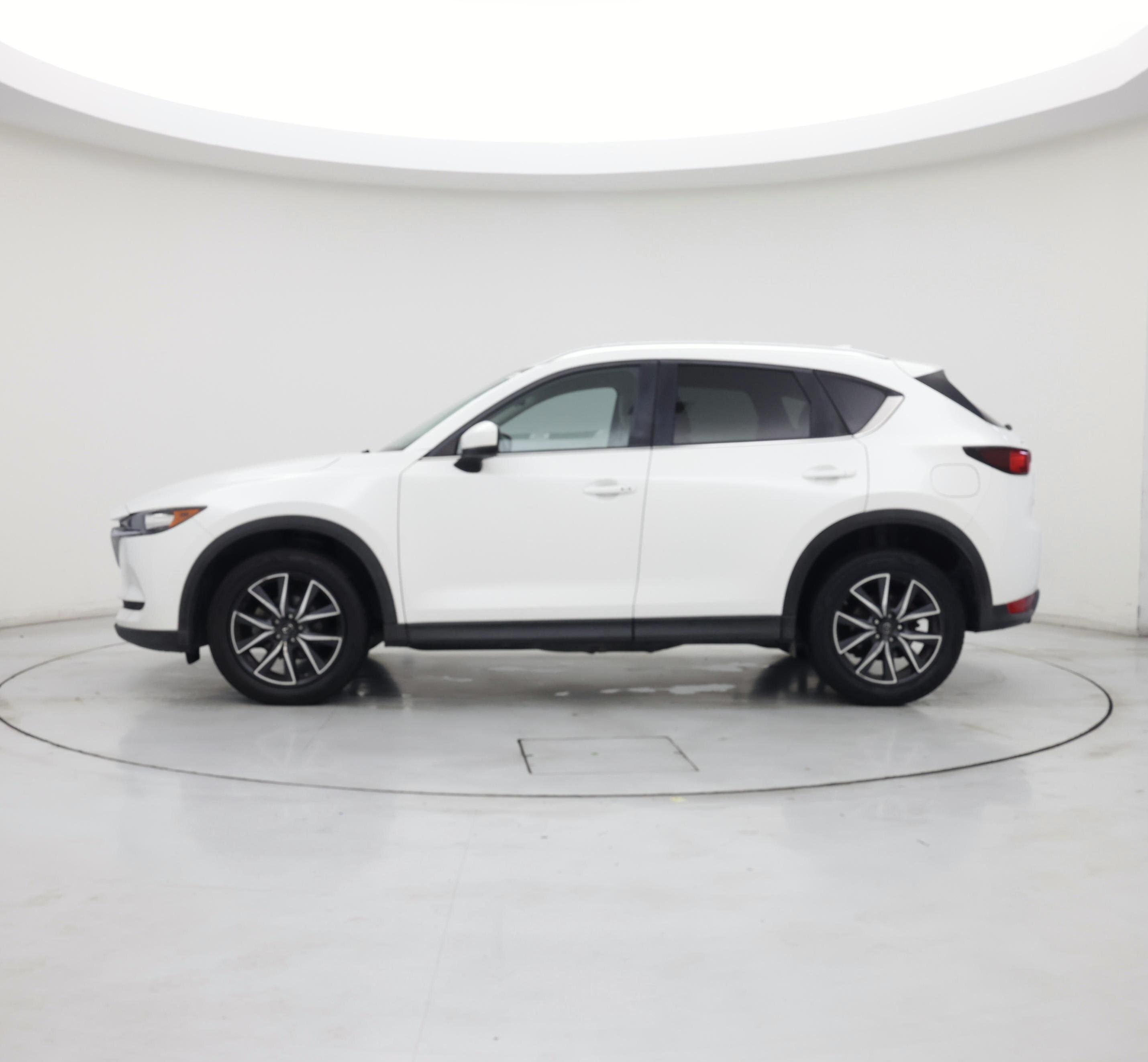 Thumbnail: 2018 Mazda CX-5 - 3