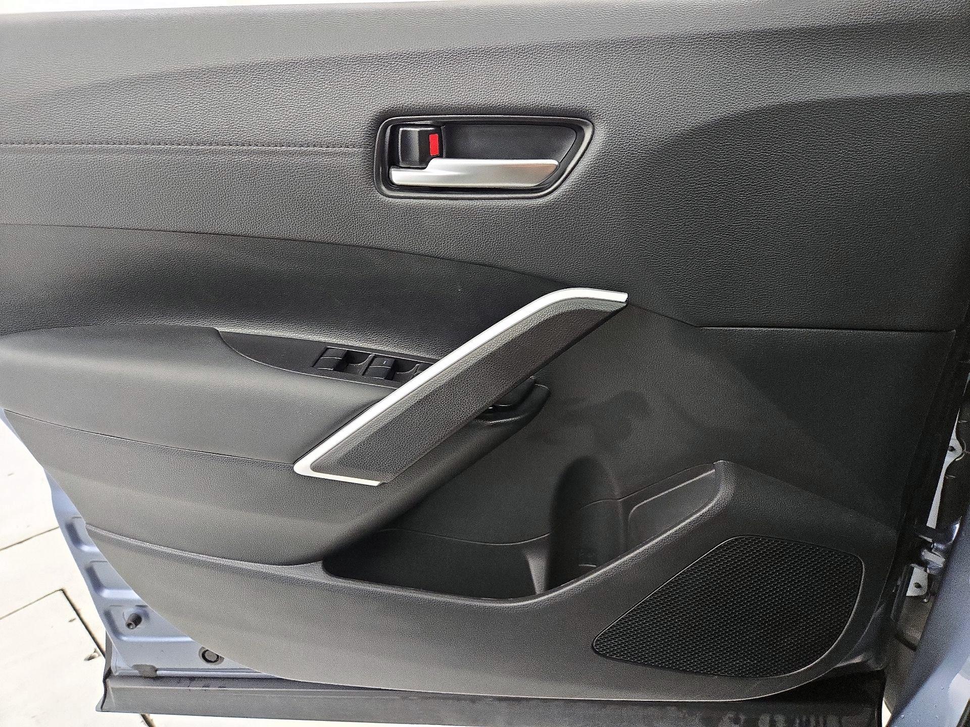 Thumbnail: 2025 Toyota Corolla Cross - 12