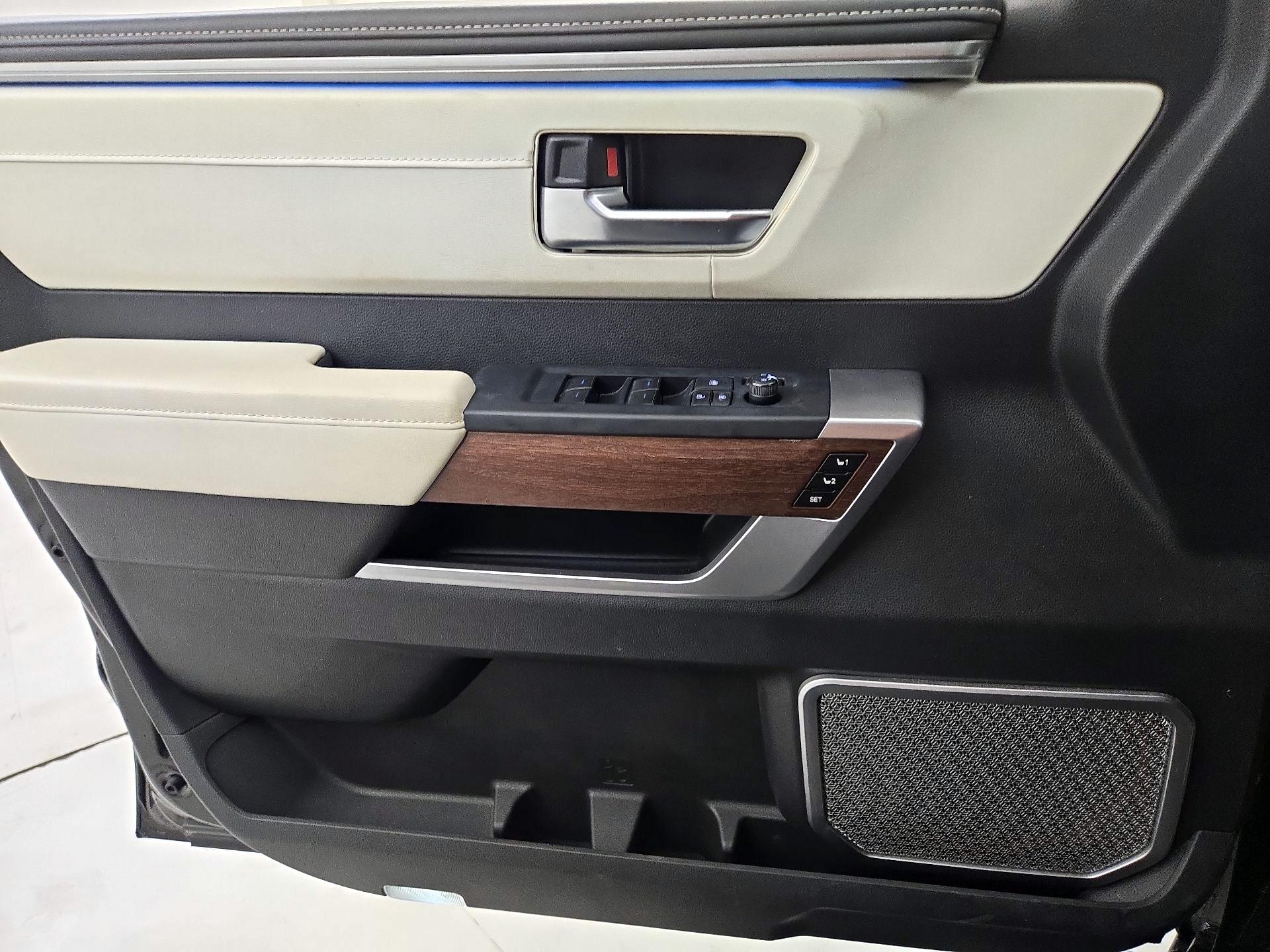 Thumbnail: 2024 Toyota Sequoia - 12