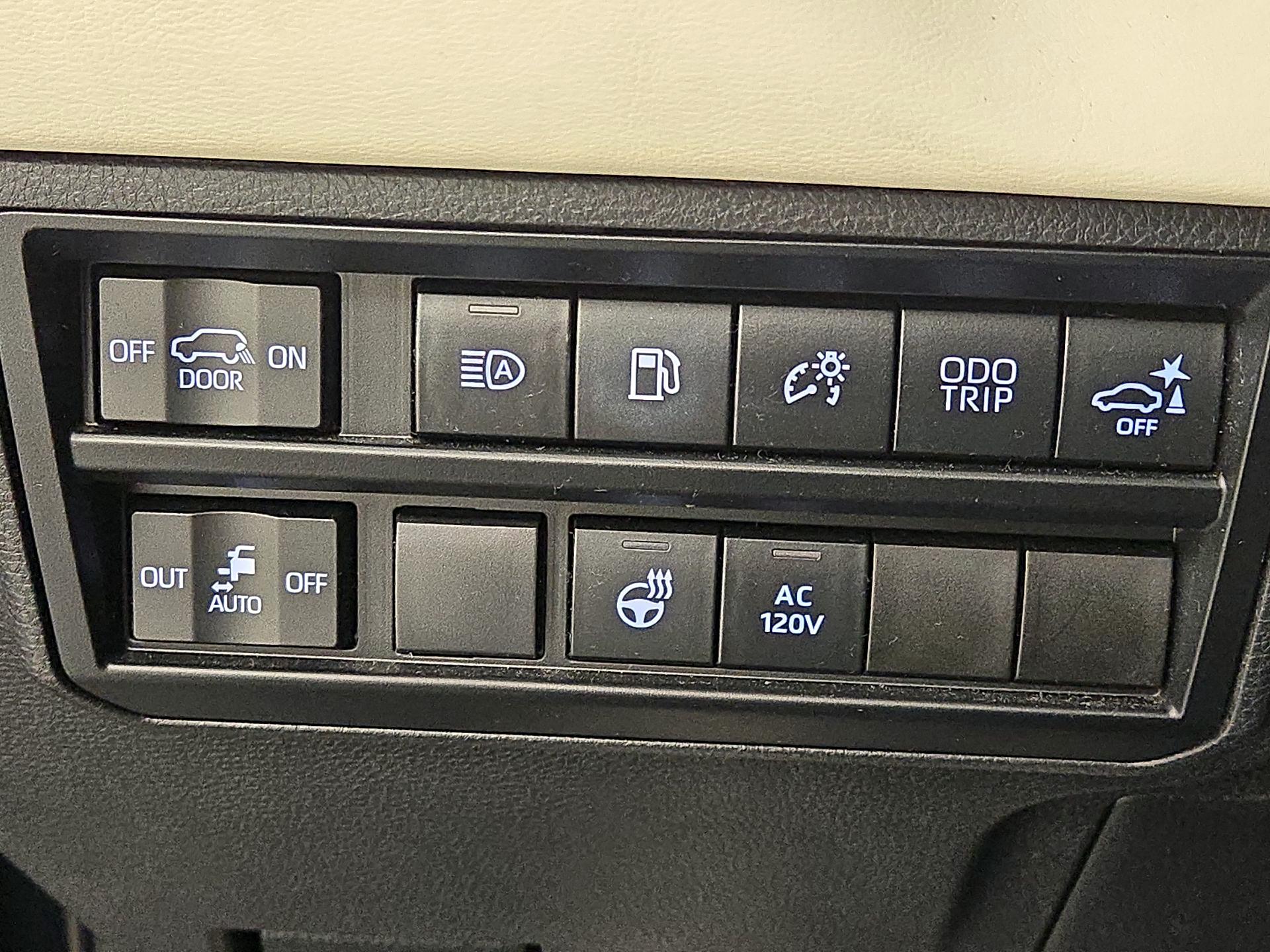 Thumbnail: 2024 Toyota Sequoia - 13