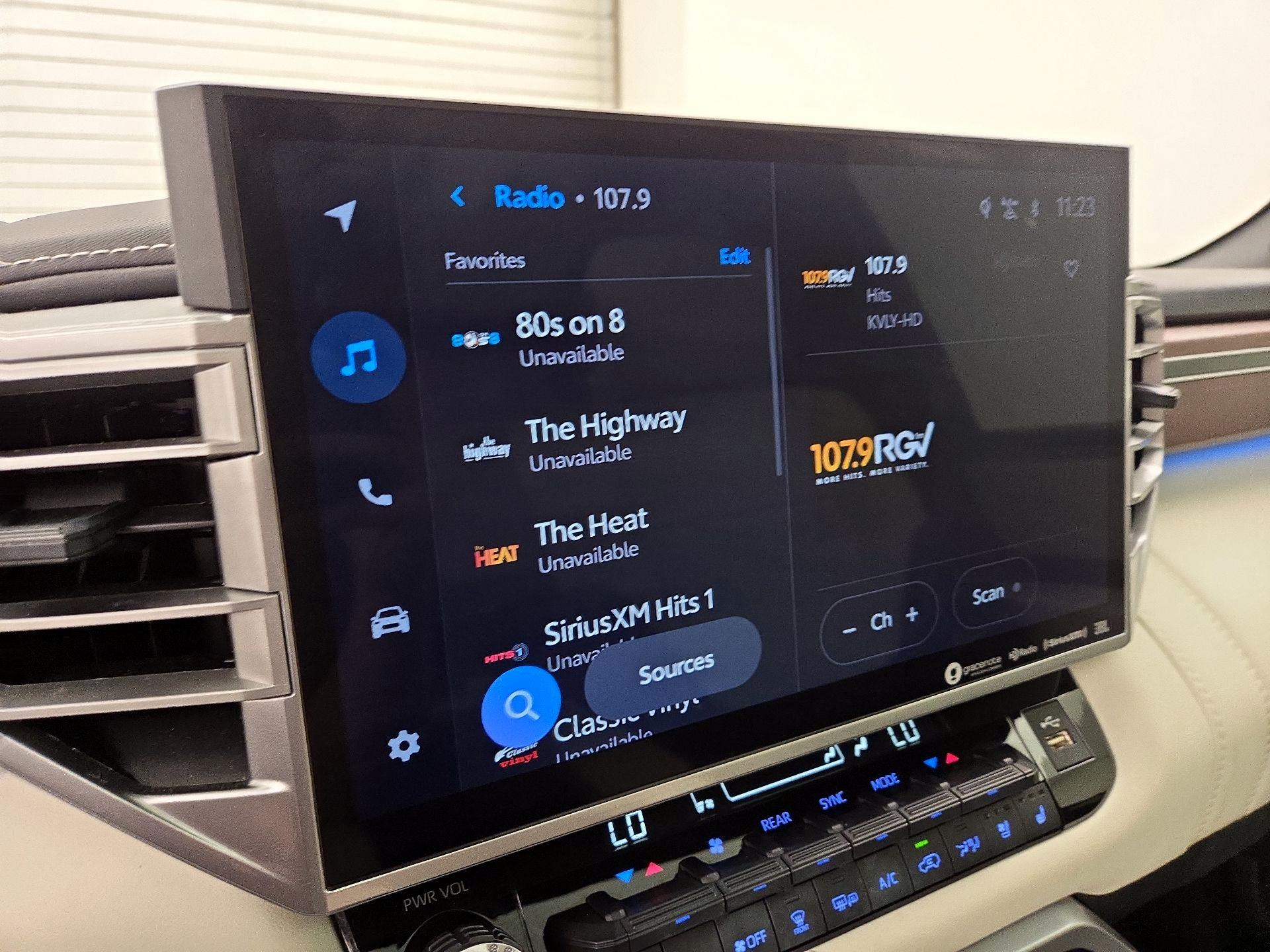 Thumbnail: 2024 Toyota Sequoia - 15