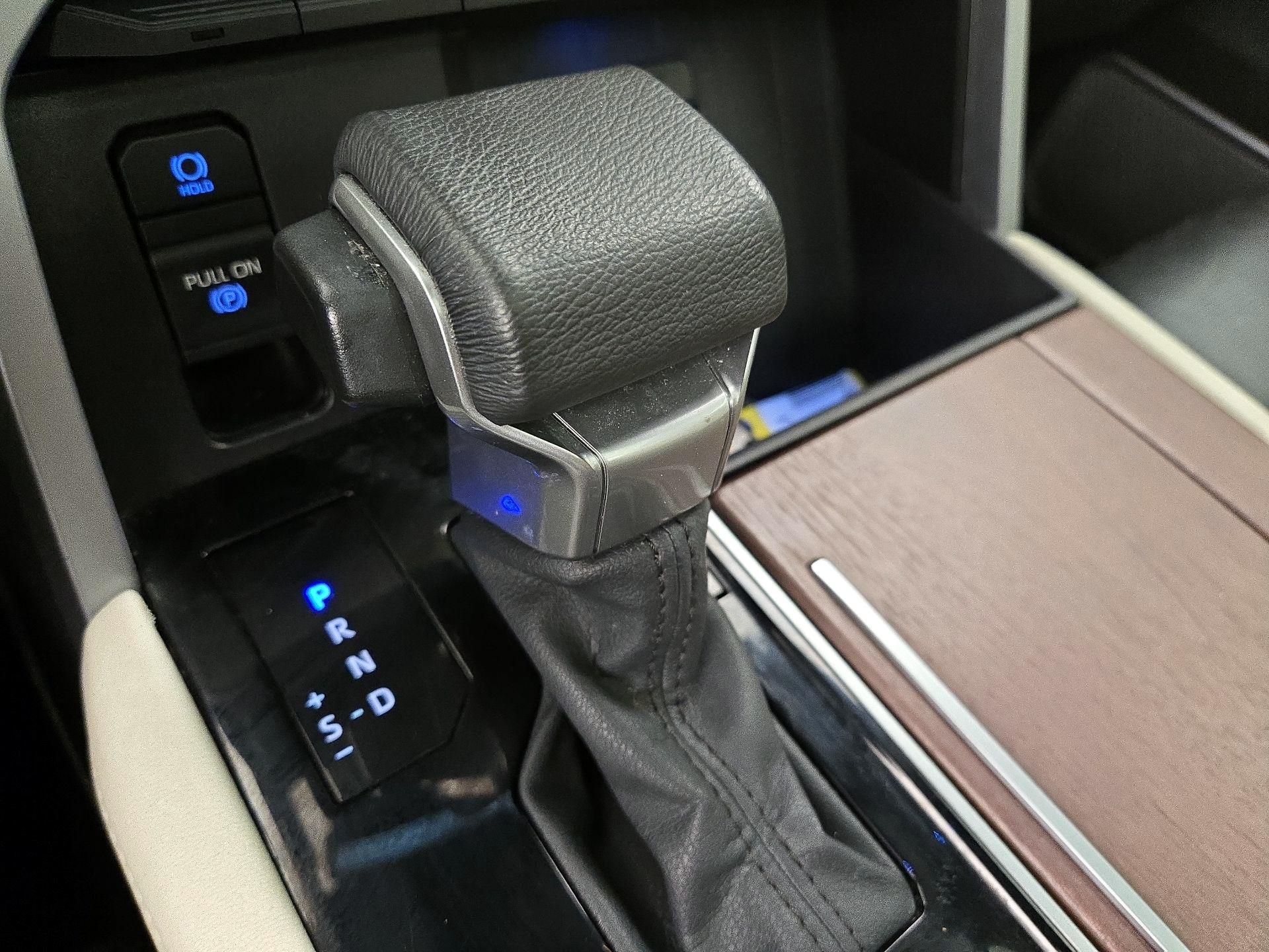 Thumbnail: 2024 Toyota Sequoia - 17