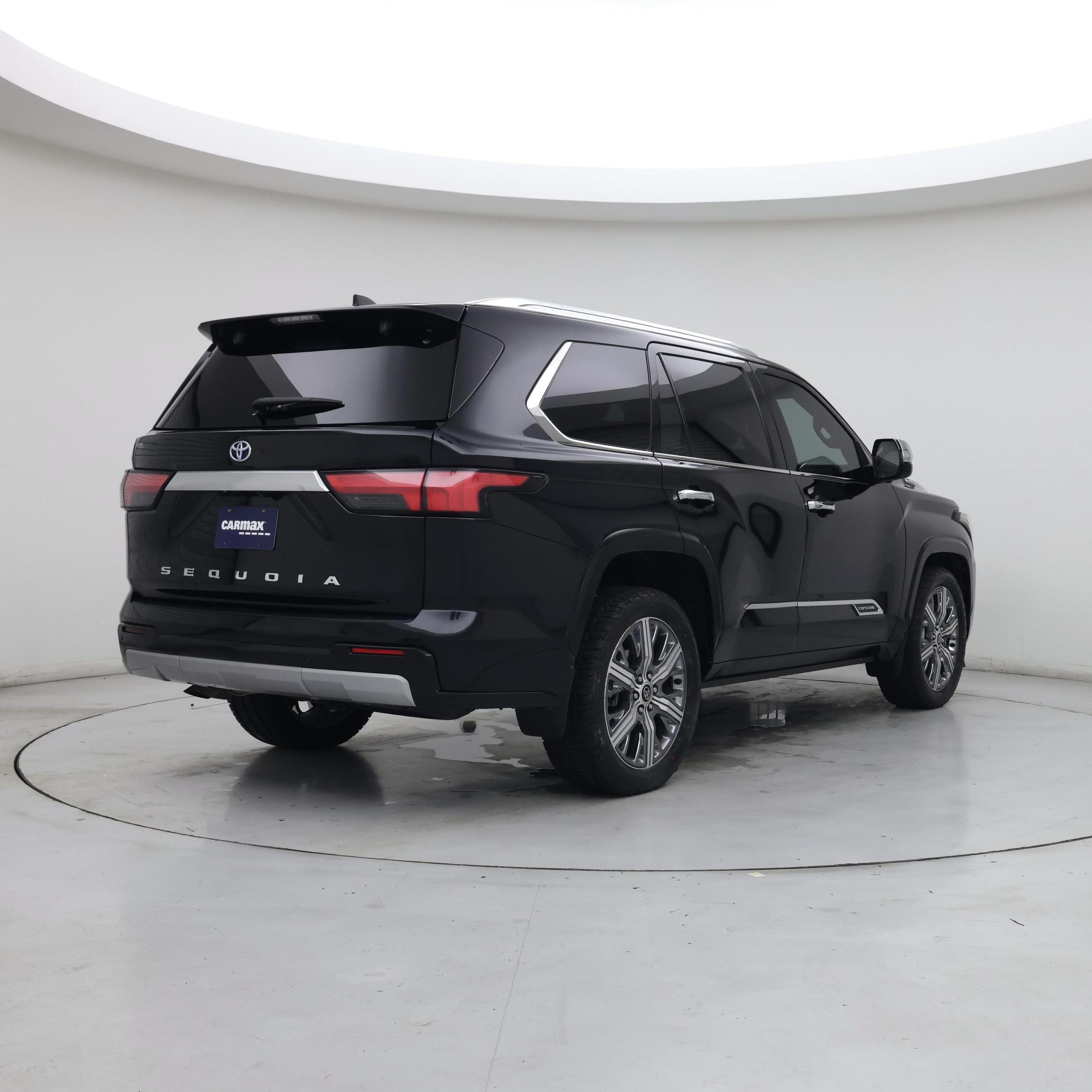 Thumbnail: 2024 Toyota Sequoia - 8