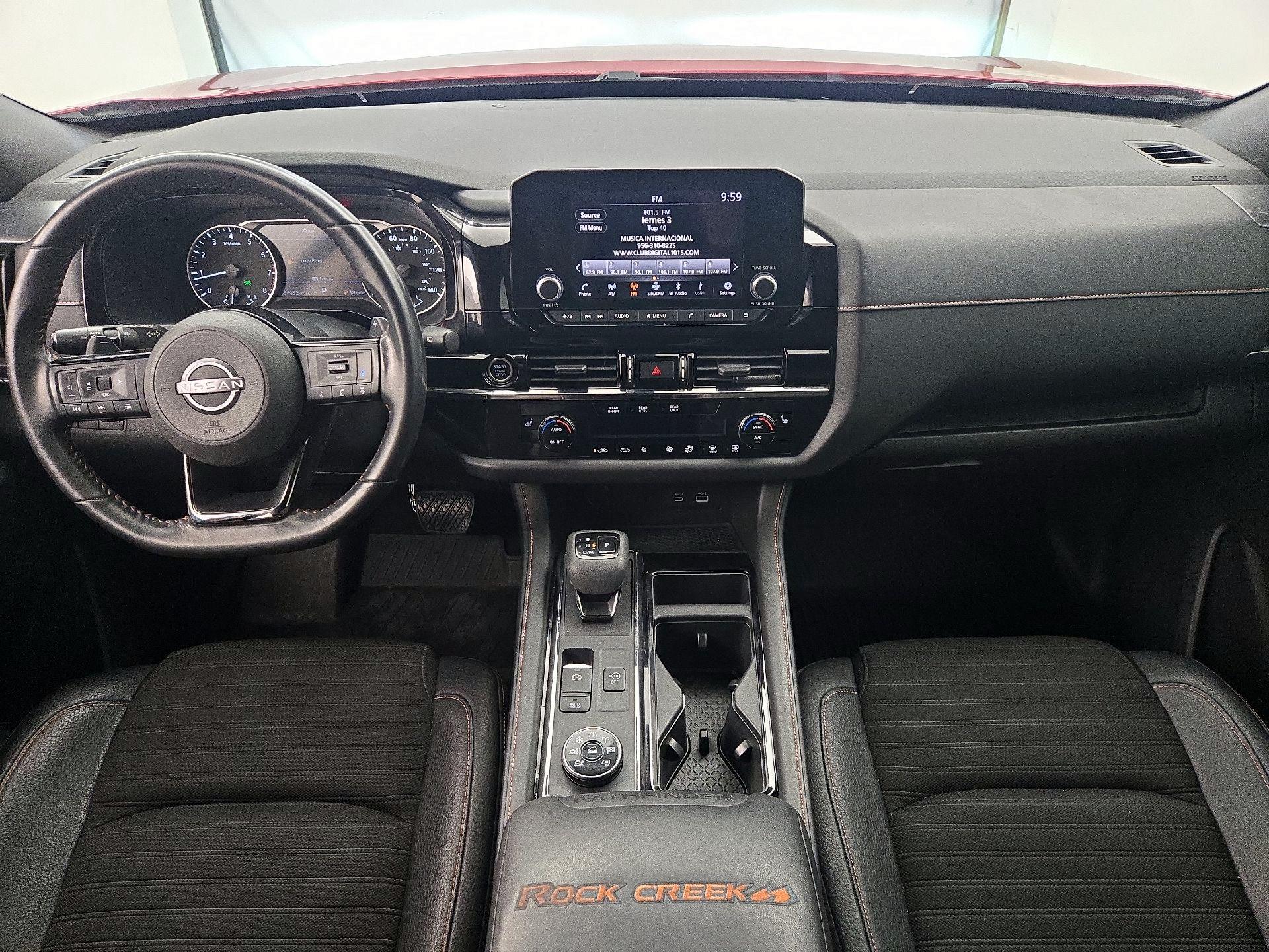 Thumbnail: 2023 Nissan Pathfinder - 9