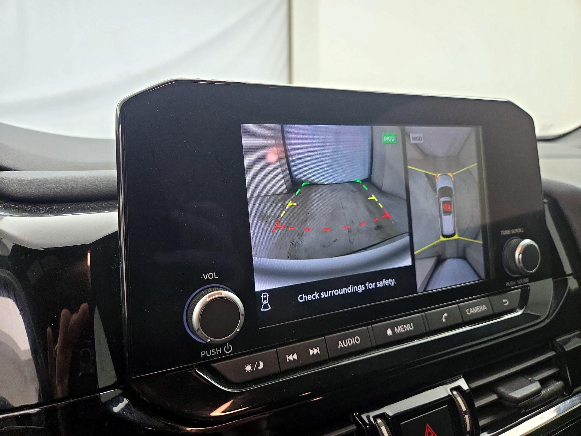 Thumbnail: 2023 Nissan Pathfinder - 14