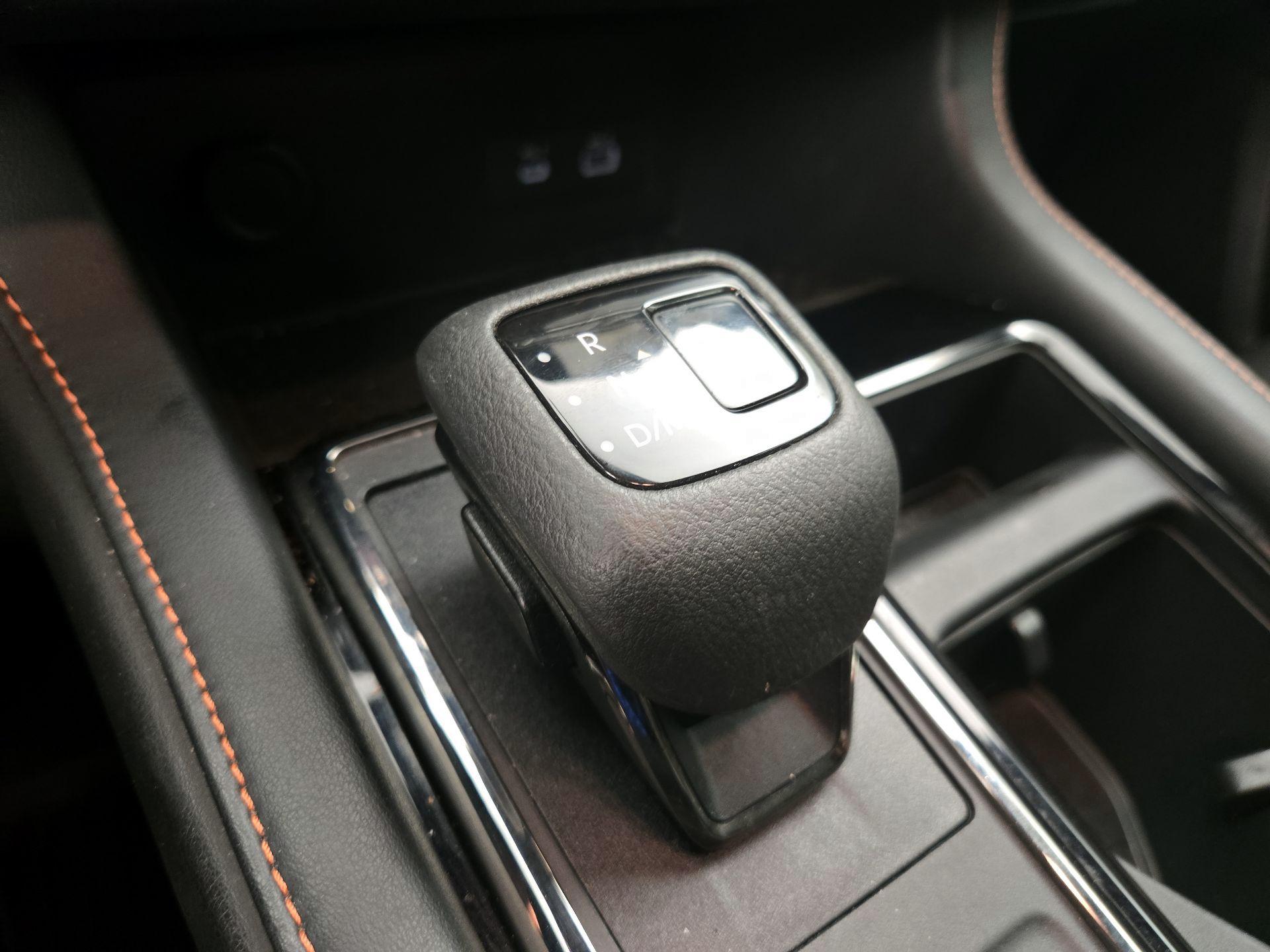 Thumbnail: 2023 Nissan Pathfinder - 17