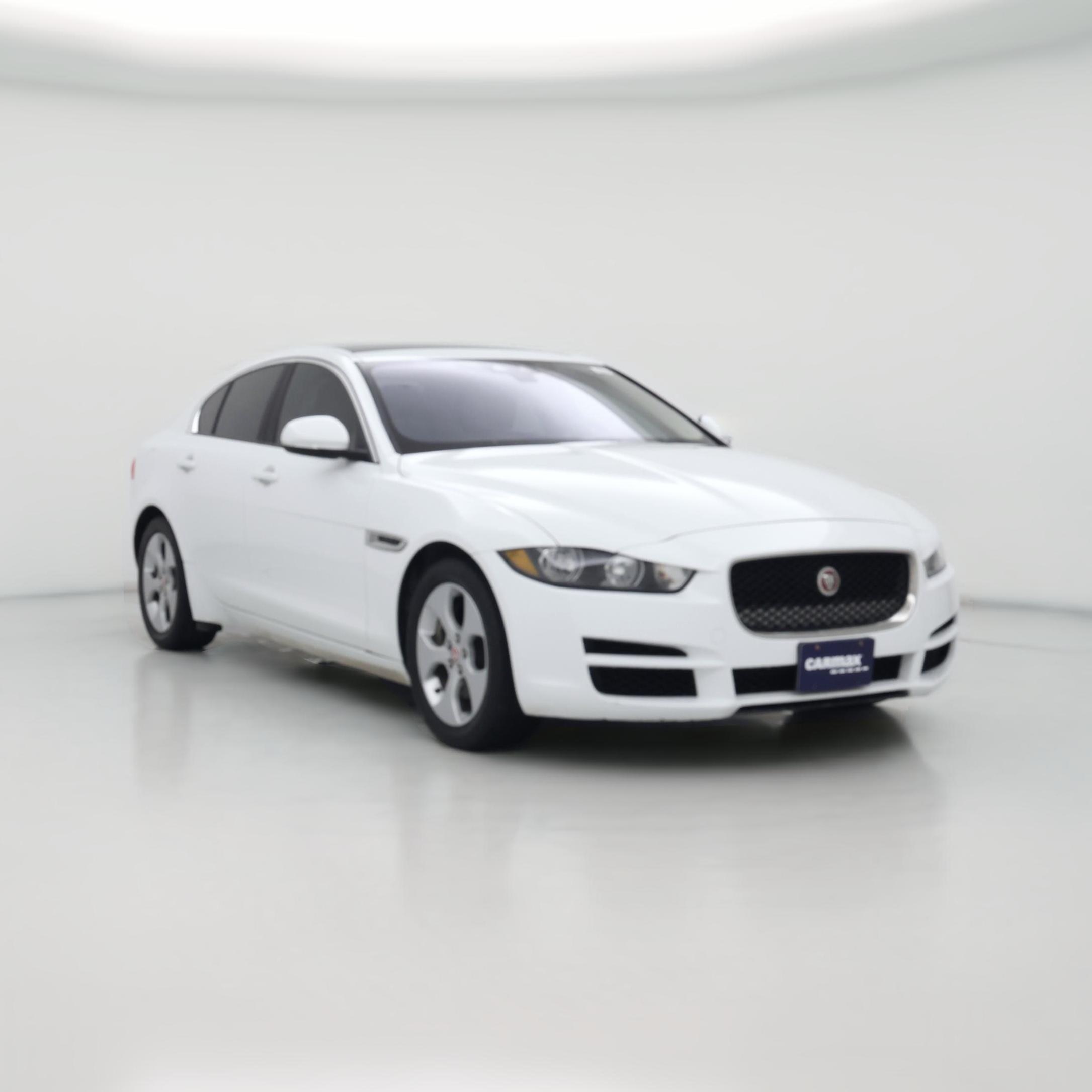 Thumbnail: 2018 Jaguar XE - 1