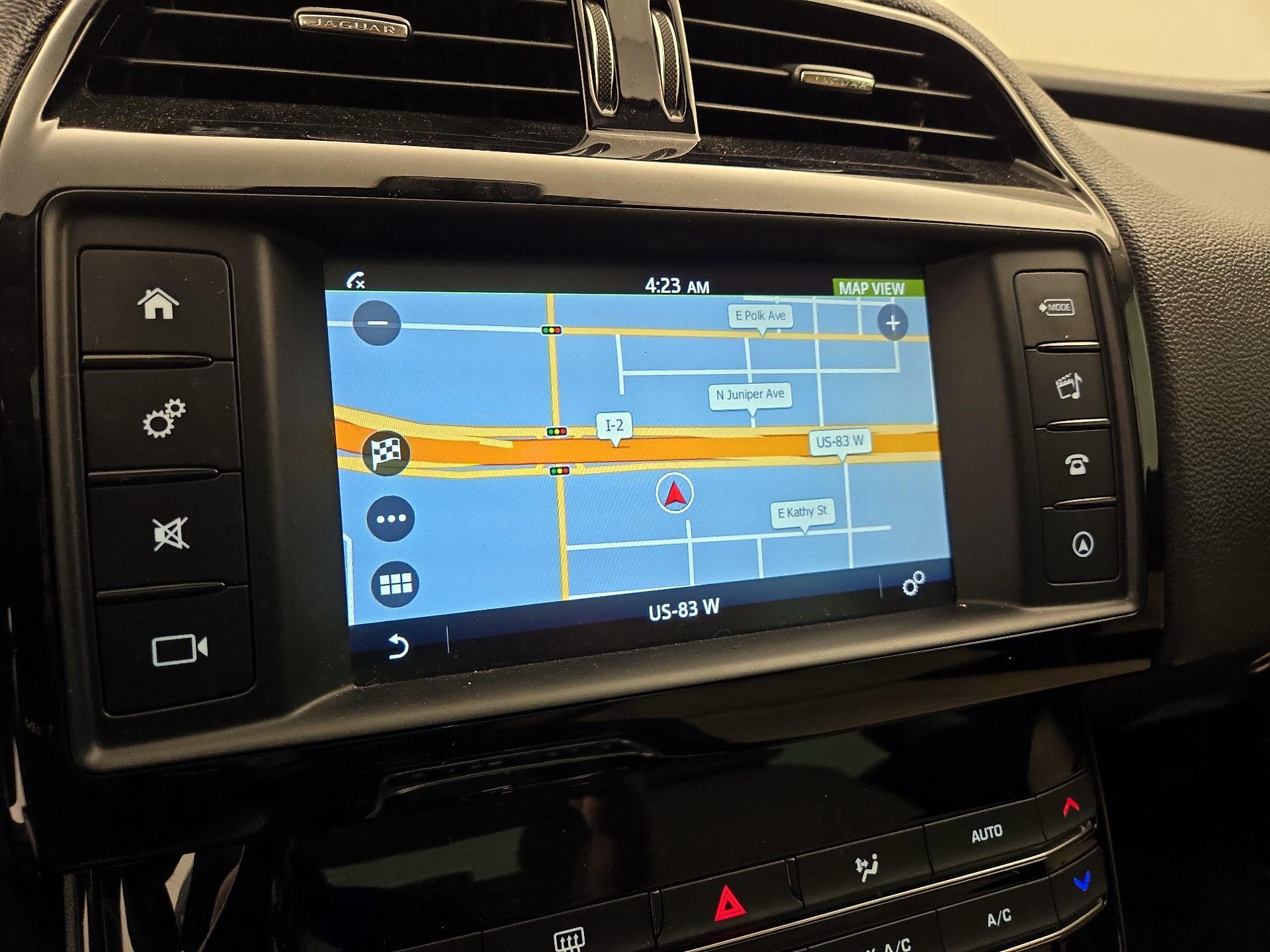 Thumbnail: 2018 Jaguar XE - 14