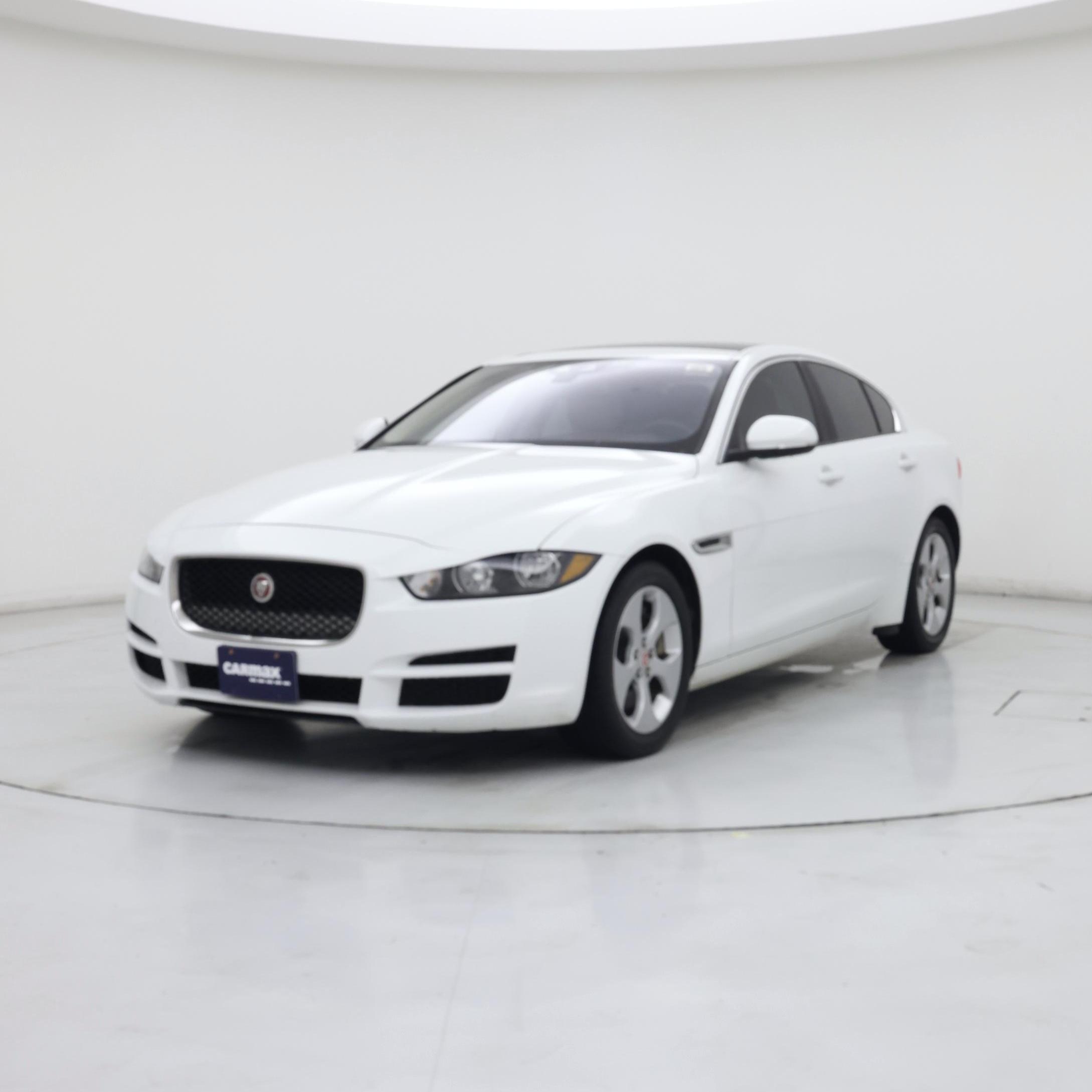 Thumbnail: 2018 Jaguar XE - 4