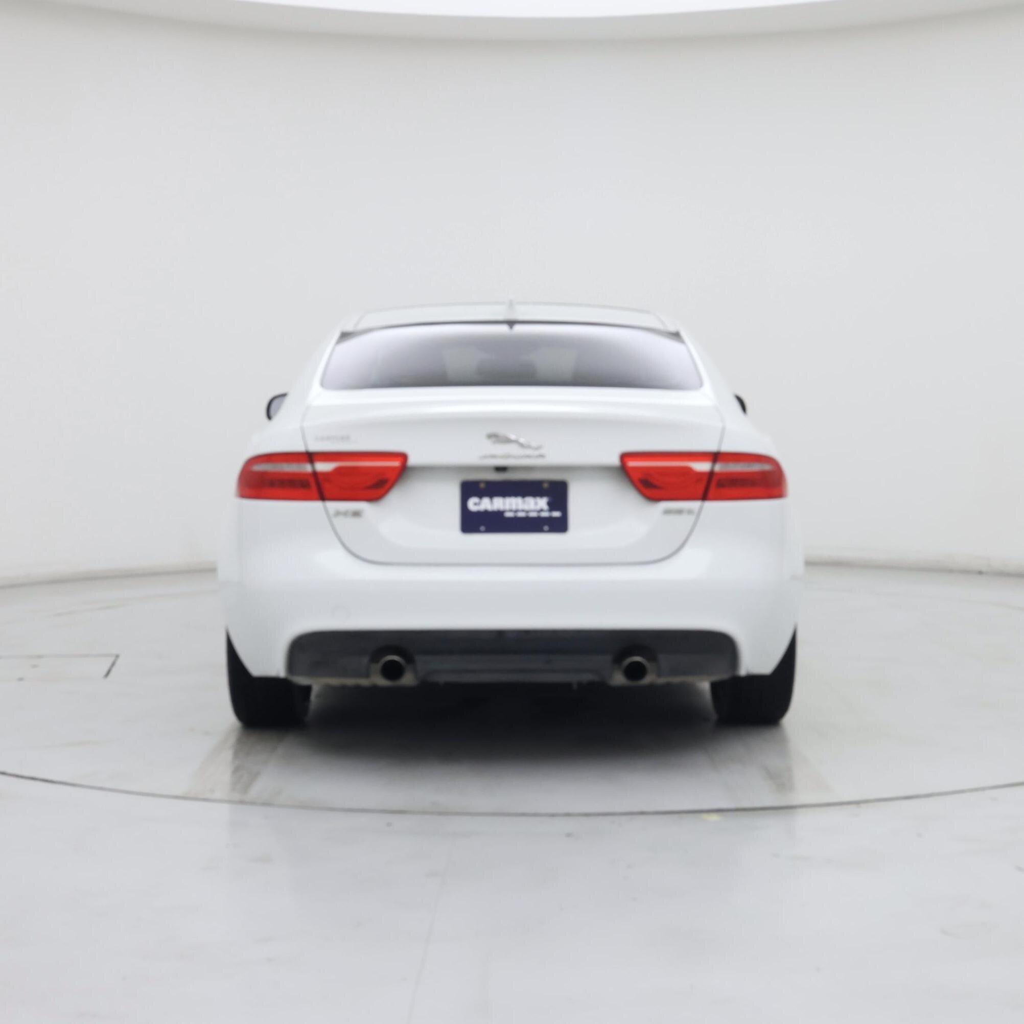 Thumbnail: 2018 Jaguar XE - 6