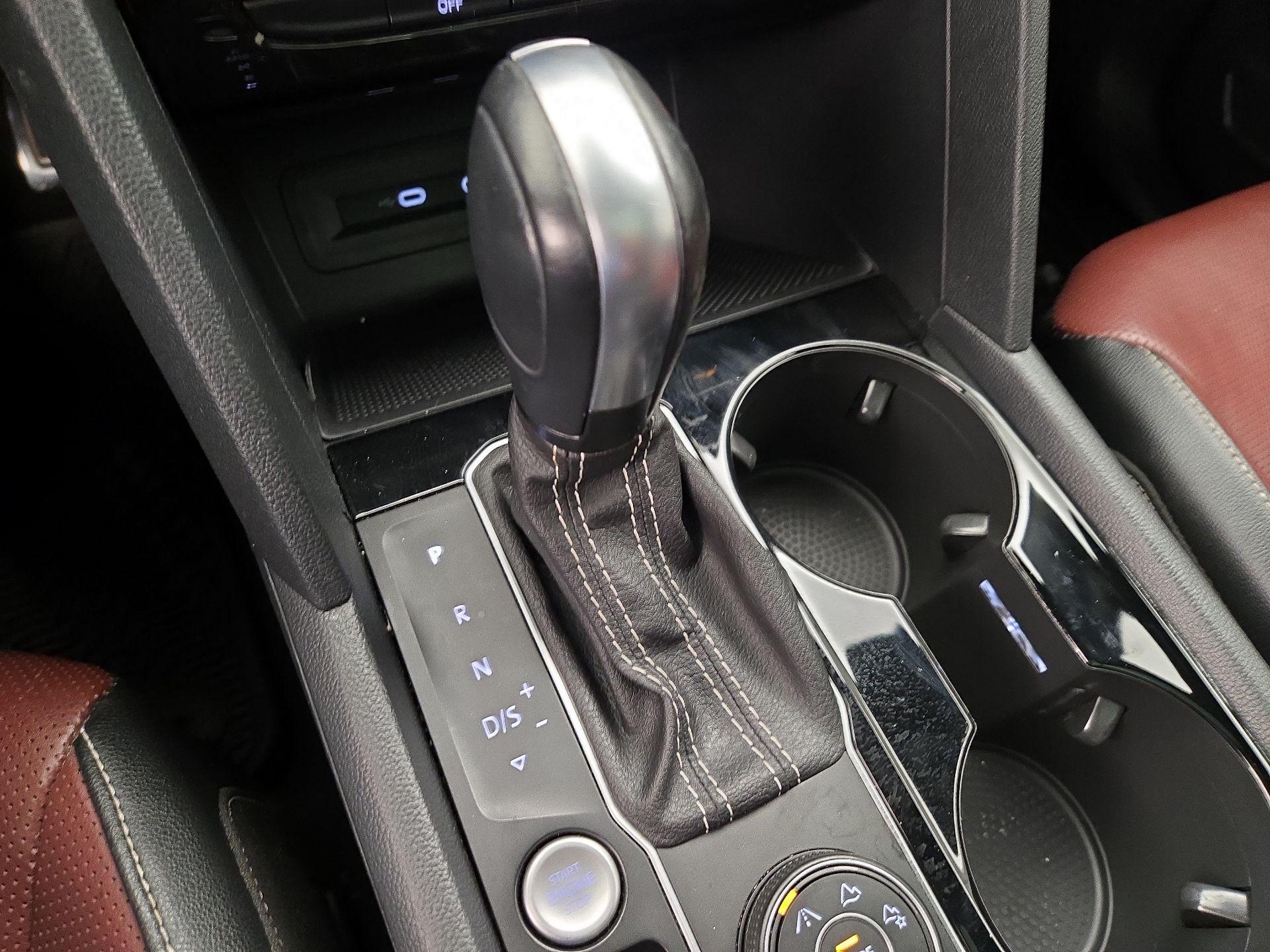 Thumbnail: 2022 Volkswagen Atlas - 17