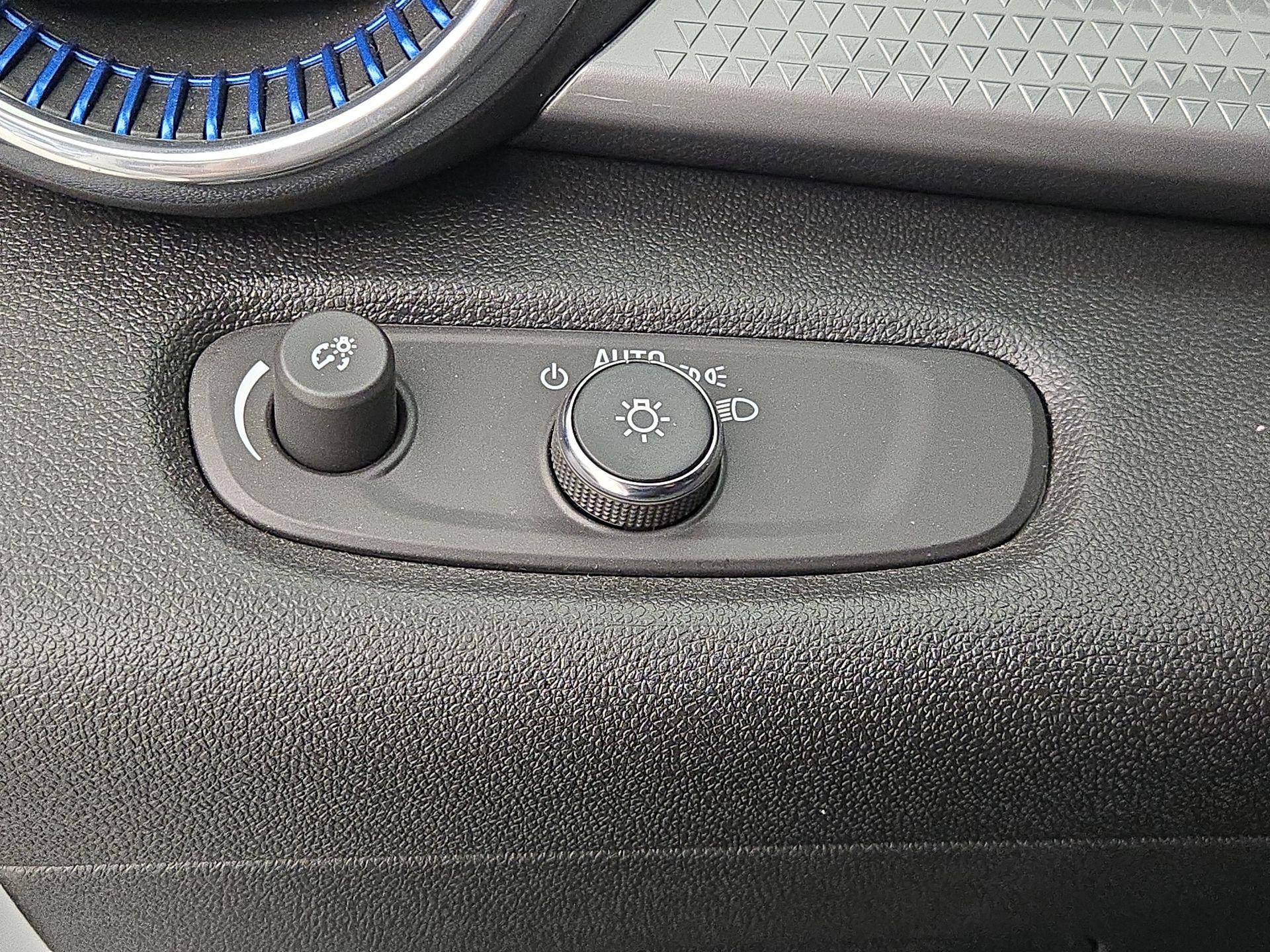 Thumbnail: 2025 Chevrolet Trax - 13