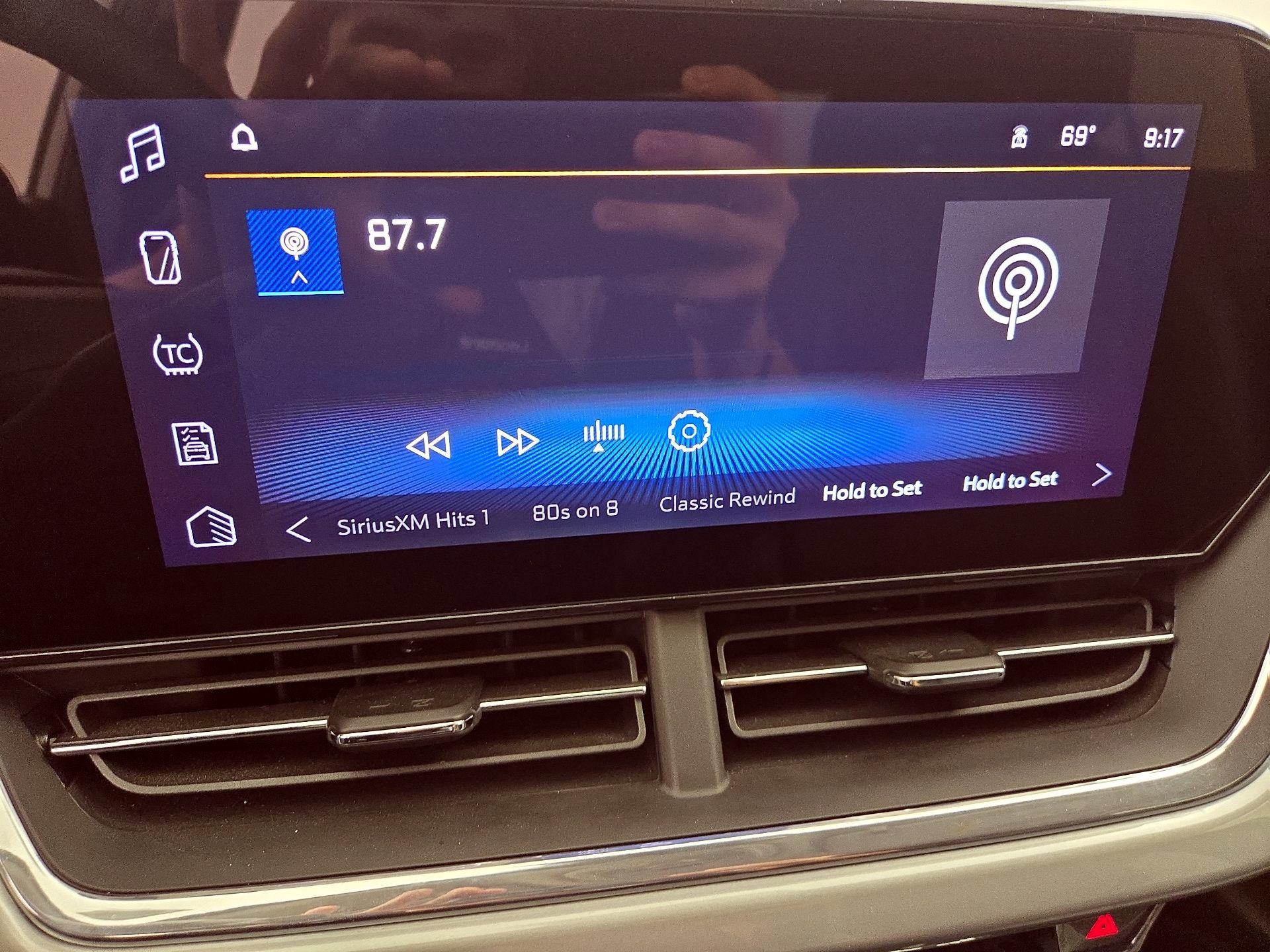 Thumbnail: 2025 Chevrolet Trax - 15