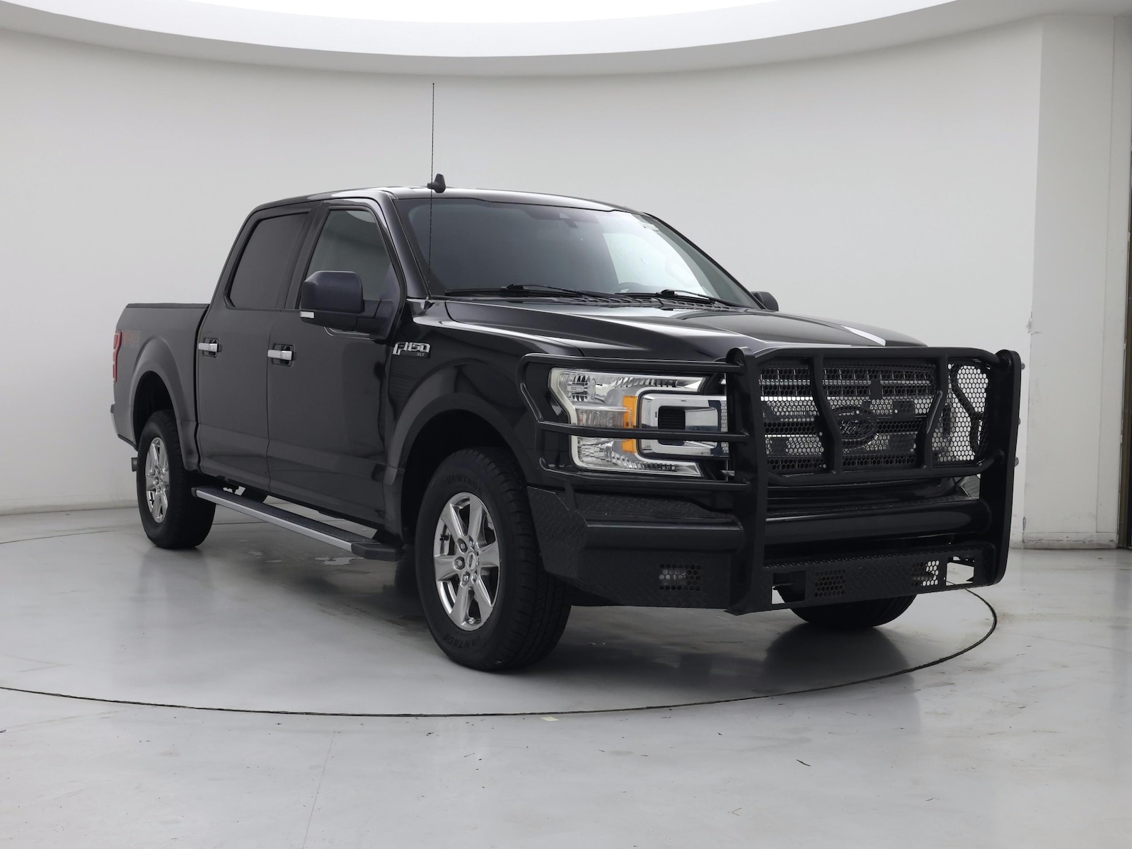 2020 Ford F-150 XLT - Photo 2