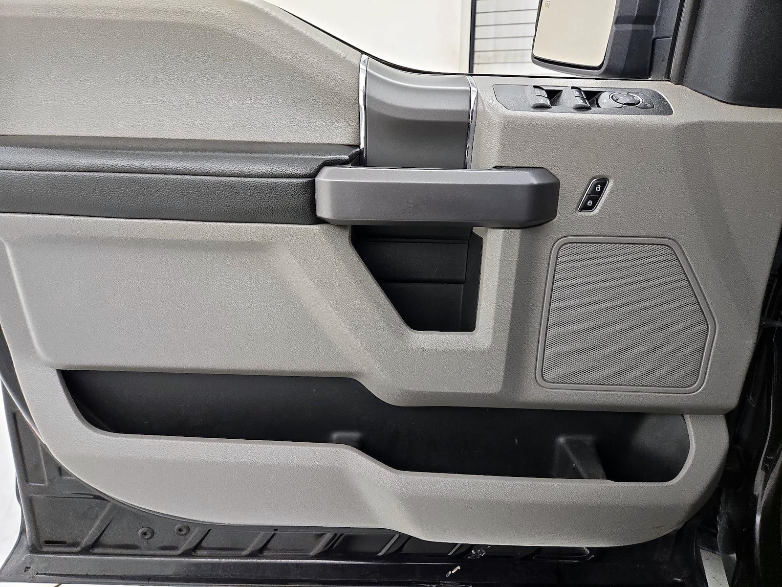 2020 Ford F-150 XLT - Photo 13