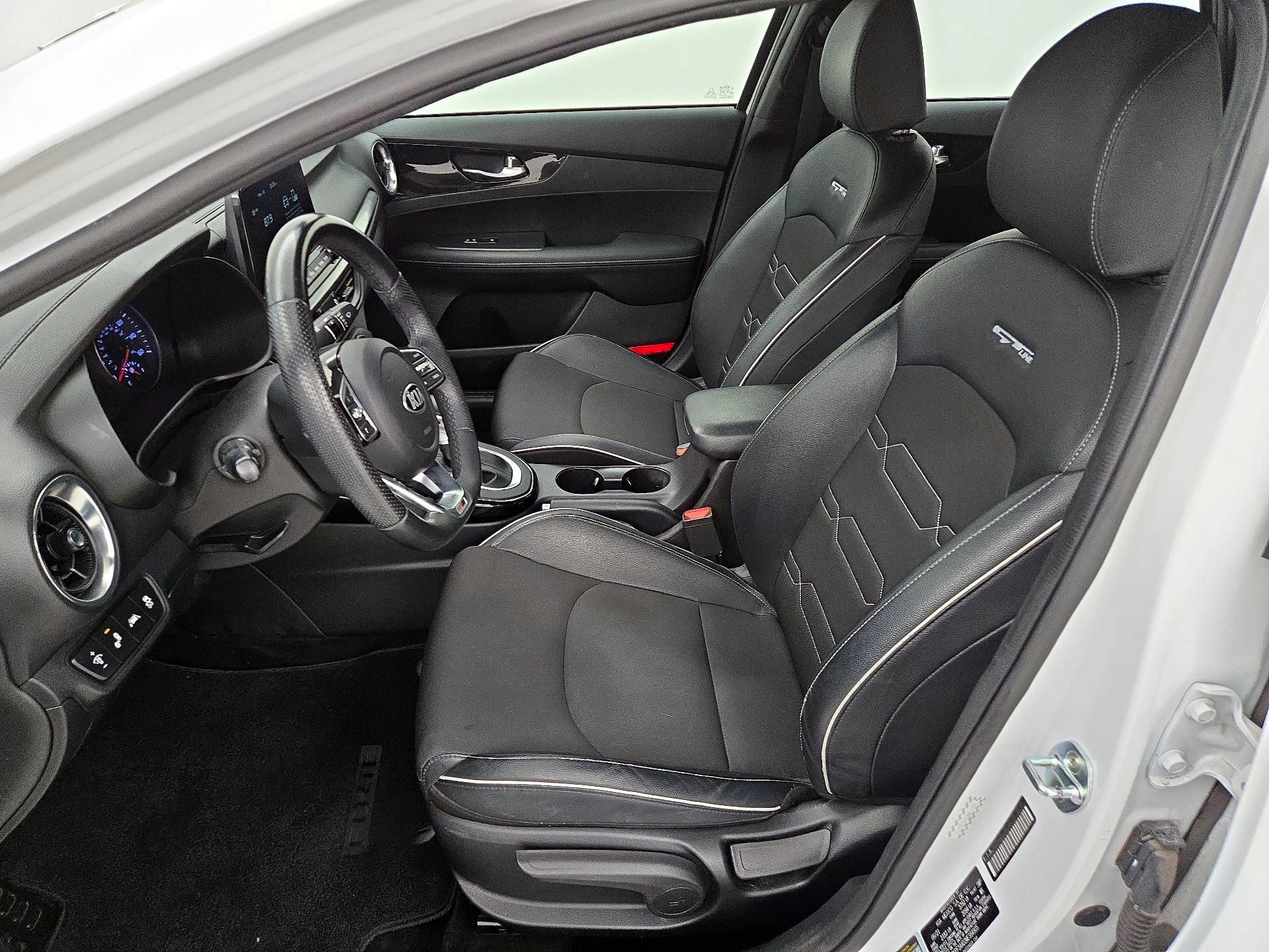 Thumbnail: 2021 Kia Forte - 11