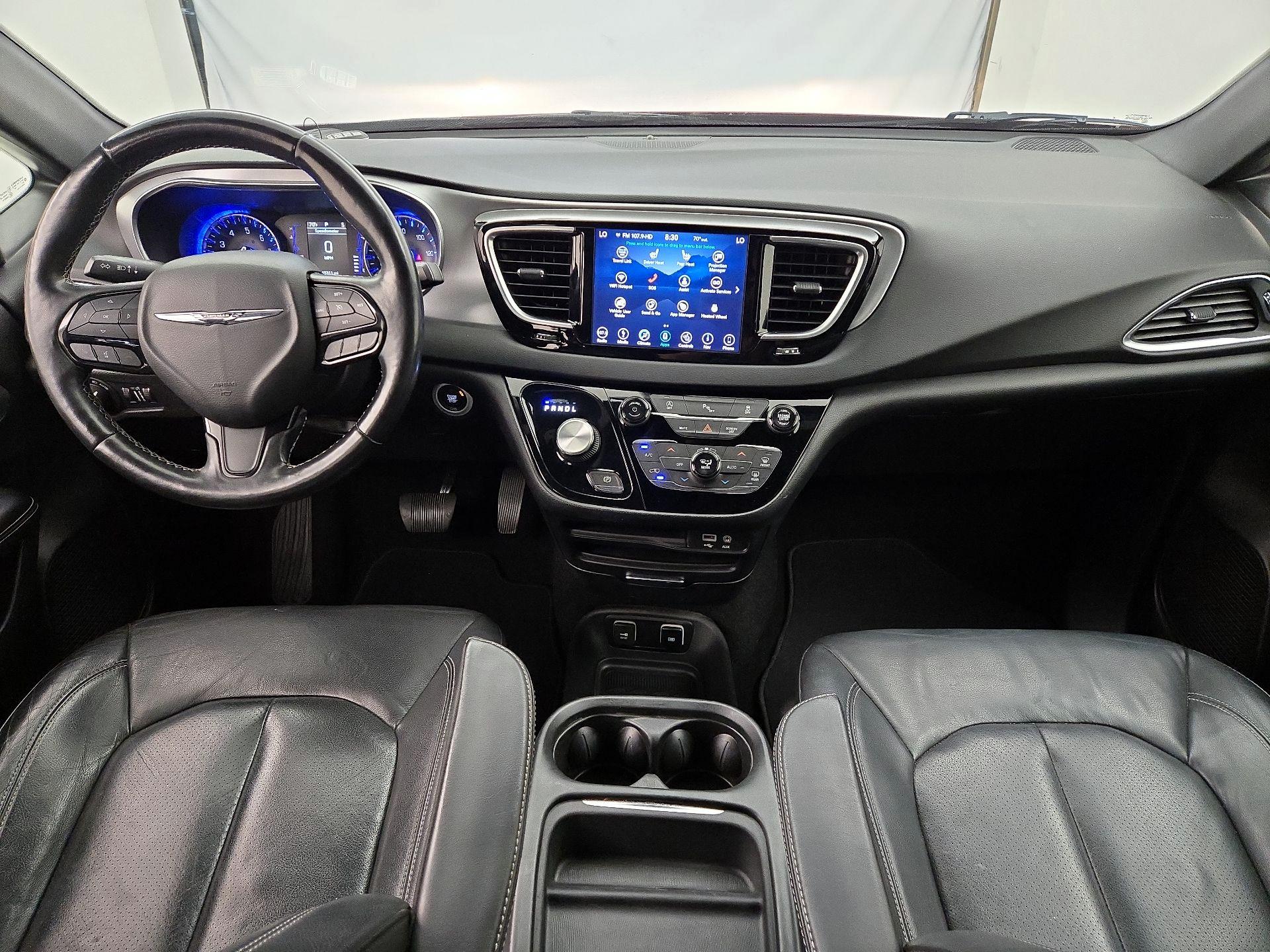 Thumbnail: 2019 Chrysler Pacifica - 9