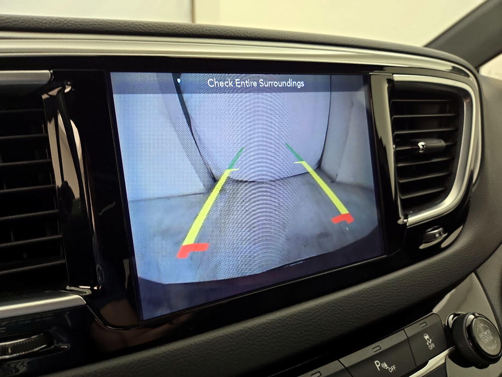 Thumbnail: 2019 Chrysler Pacifica - 15