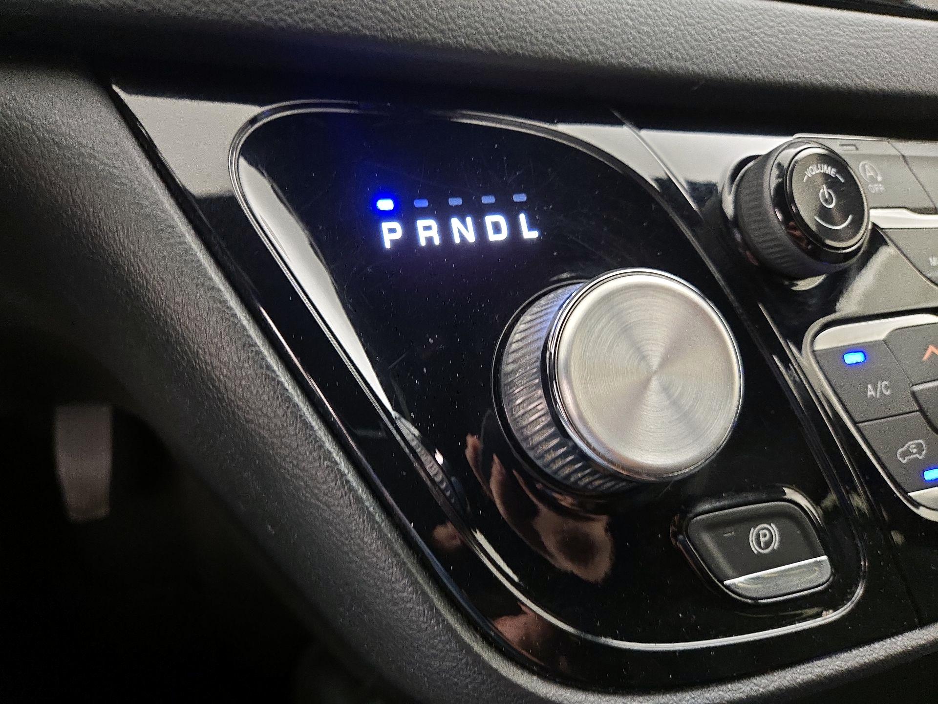 Thumbnail: 2019 Chrysler Pacifica - 18