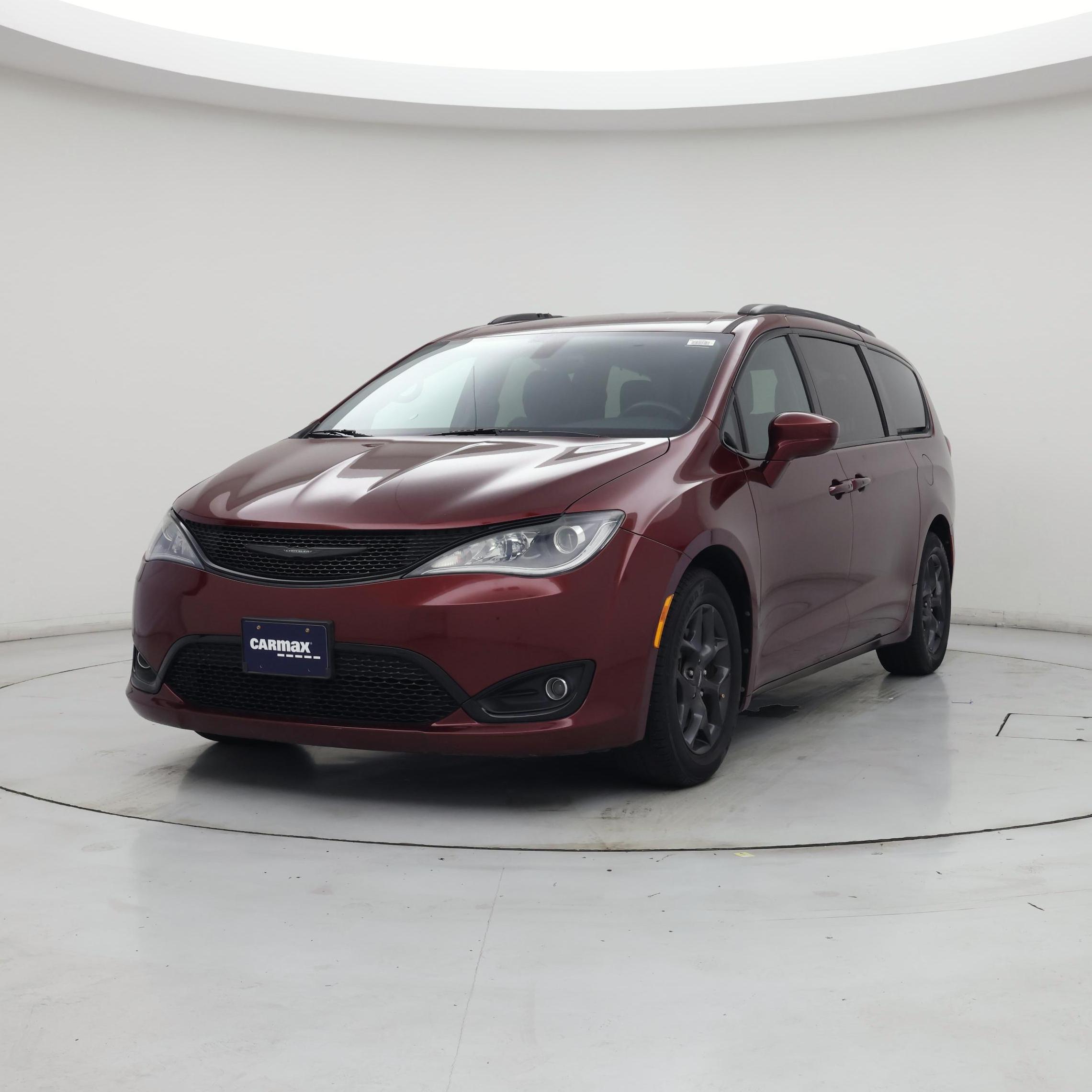 Thumbnail: 2019 Chrysler Pacifica - 4
