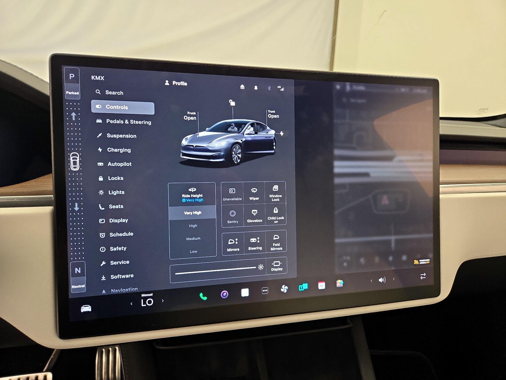 Thumbnail: 2022 Tesla Model S - 15