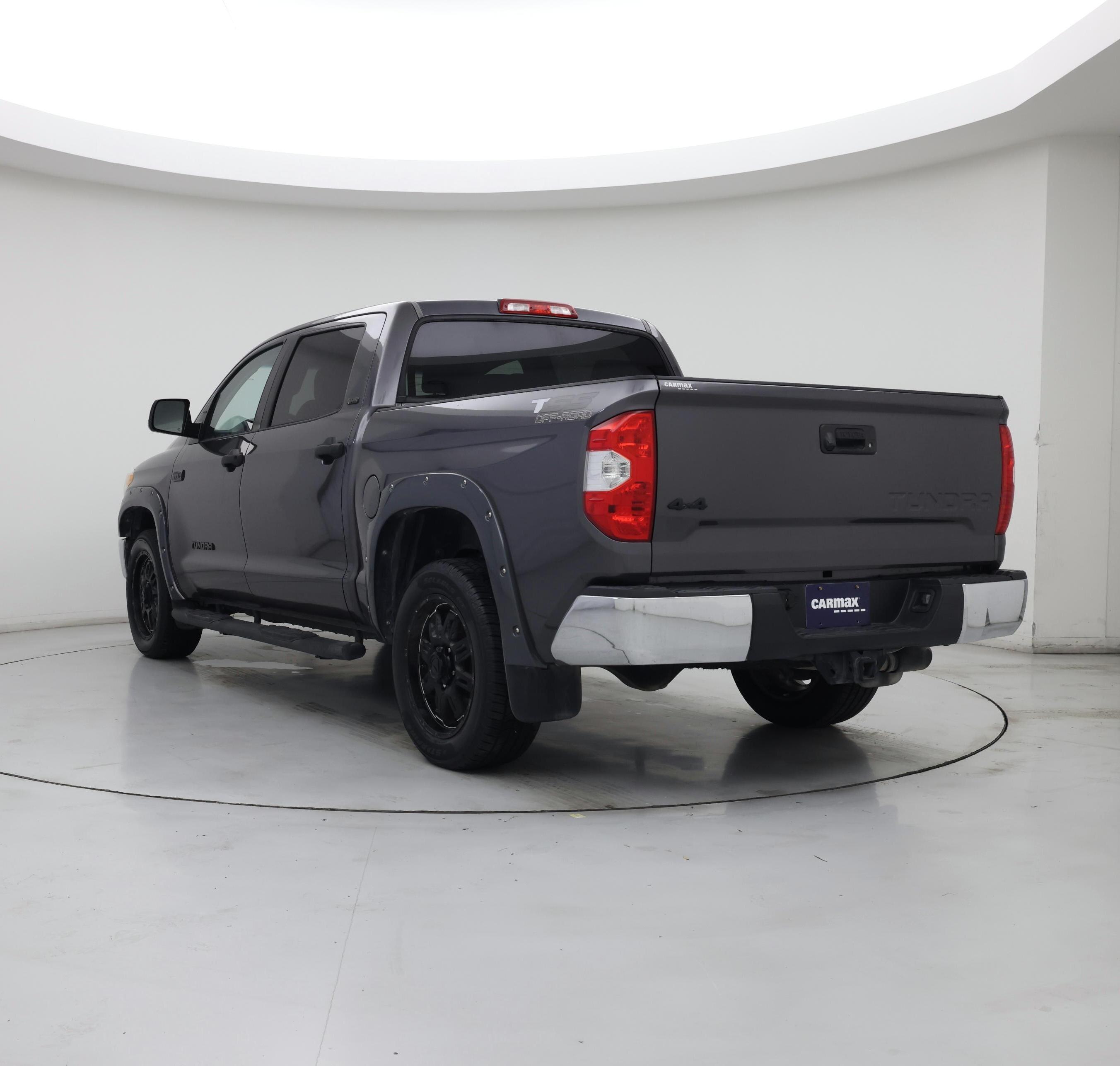 Thumbnail: 2017 Toyota Tundra - 2