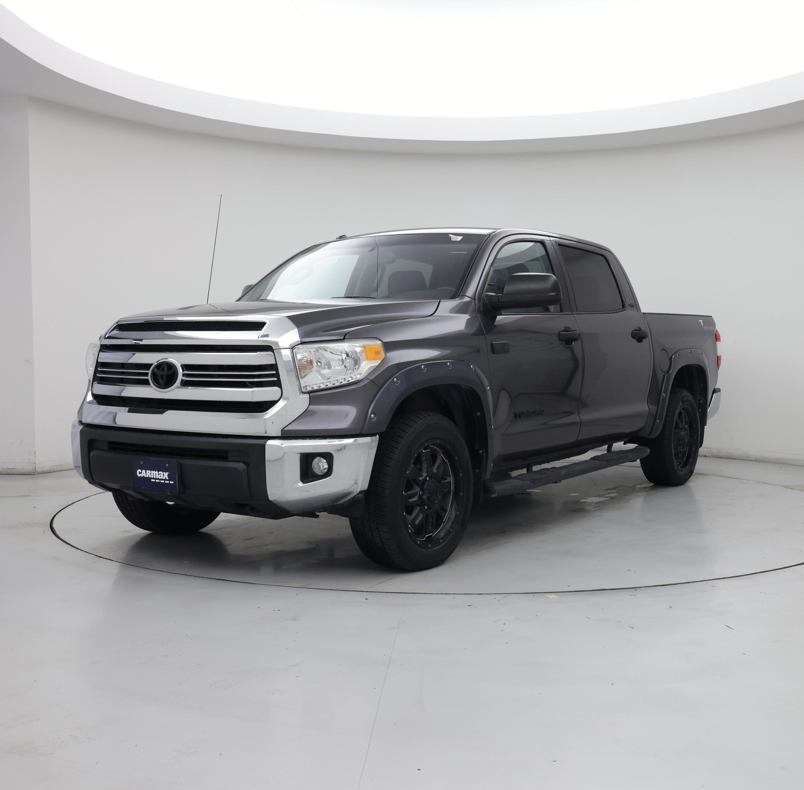 Thumbnail: 2017 Toyota Tundra - 4