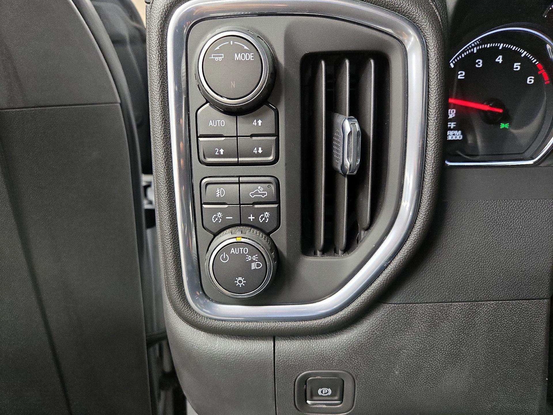 Thumbnail: 2022 Chevrolet Silverado 1500 - 13