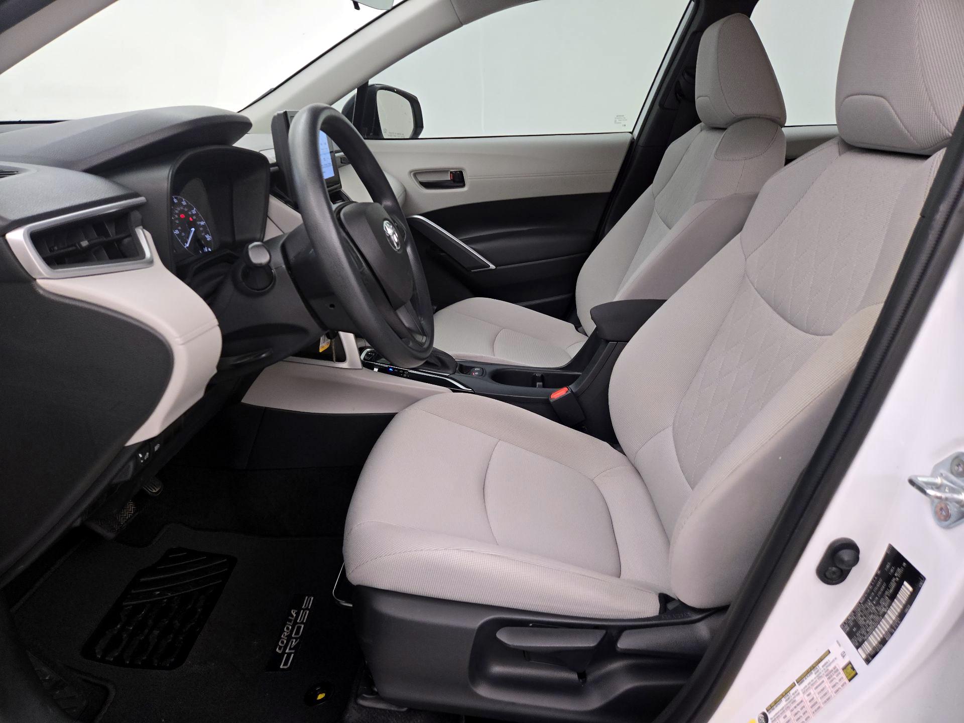 Thumbnail: 2023 Toyota Corolla Cross - 11