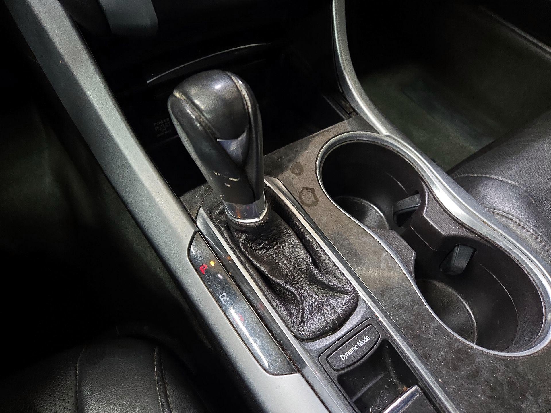 Thumbnail: 2018 Acura TLX - 18