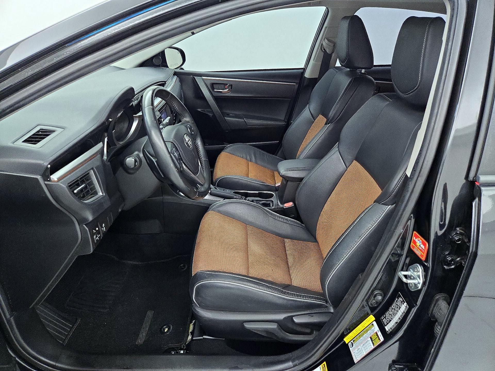 Thumbnail: 2015 Toyota Corolla - 11