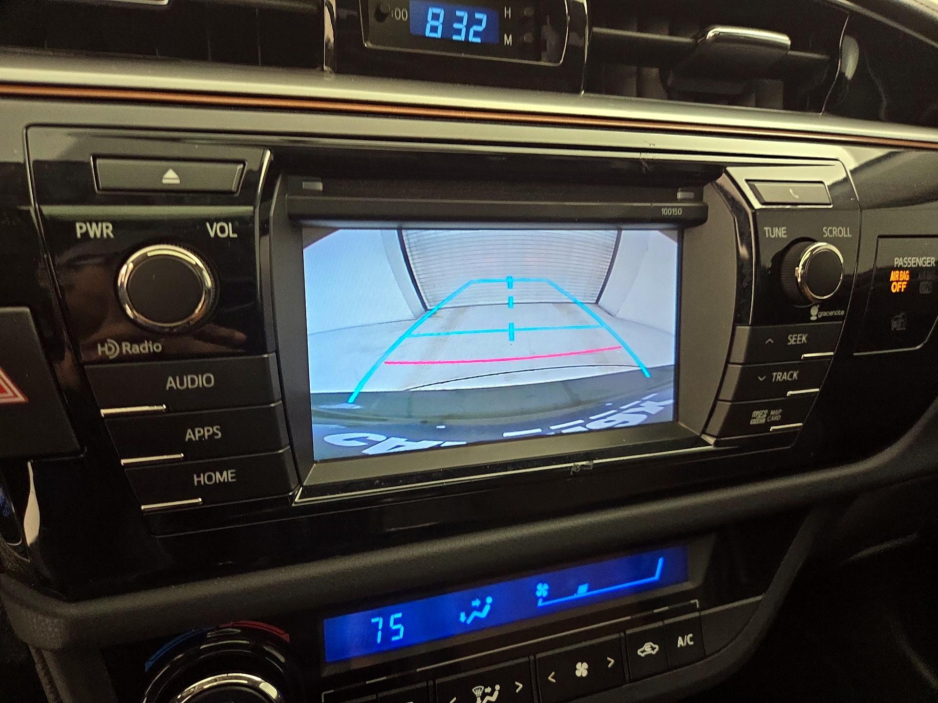 Thumbnail: 2015 Toyota Corolla - 15