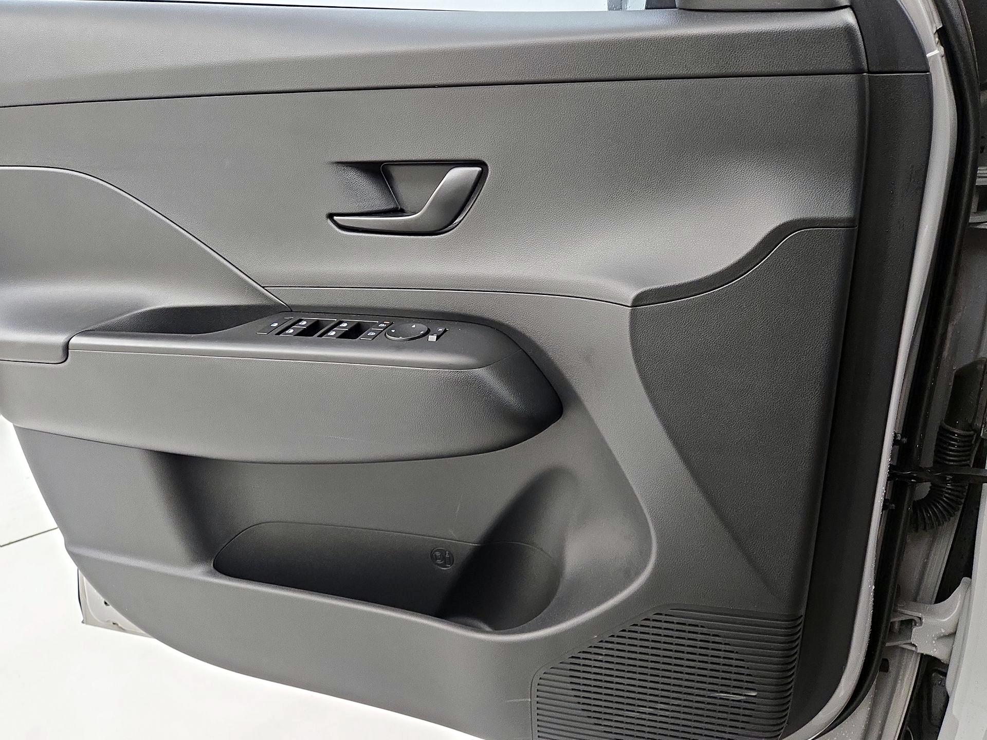 Thumbnail: 2024 Hyundai Kona - 12